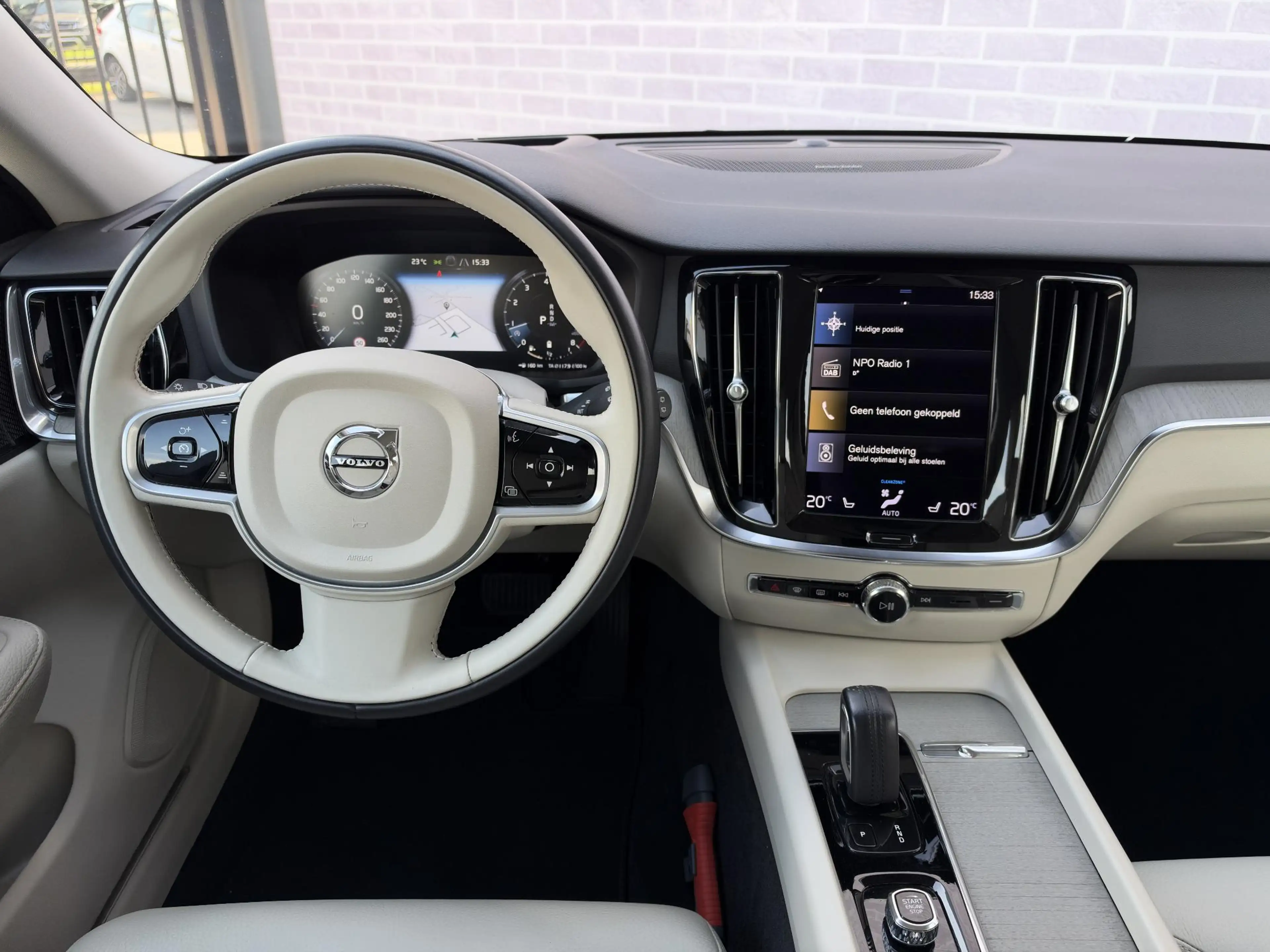 Volvo V60 Cross Country B5 AWD Pro | Trekhaak | Panoramadak | Head-up Disp — photo 8