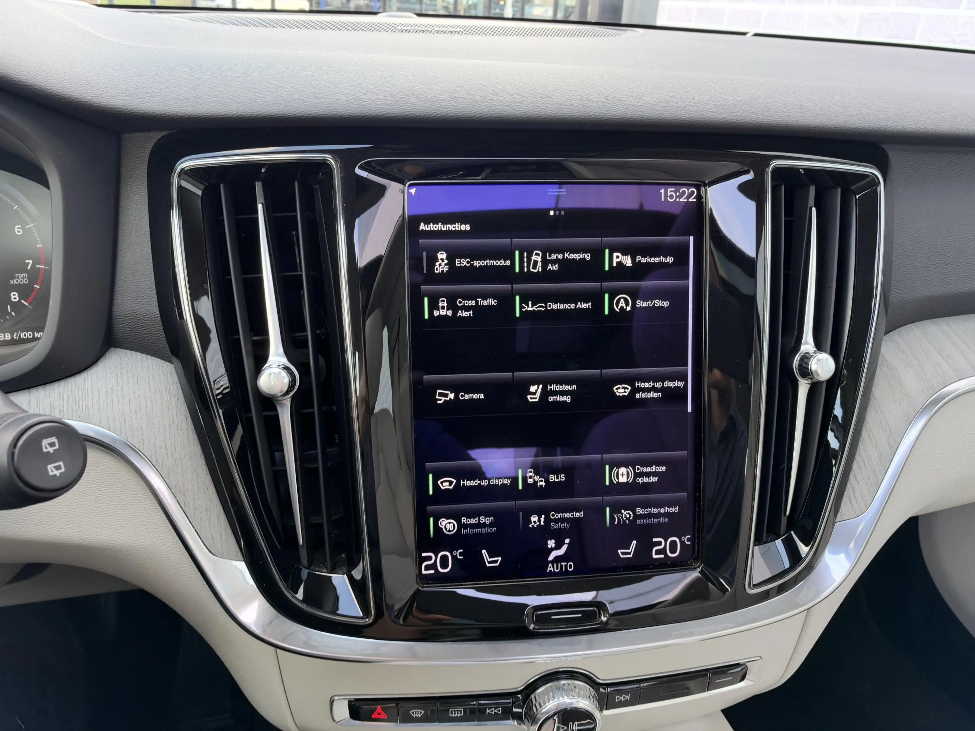 Volvo V60 Cross Country B5 AWD Pro | Trekhaak | Panoramadak | Head-up Disp — photo 10