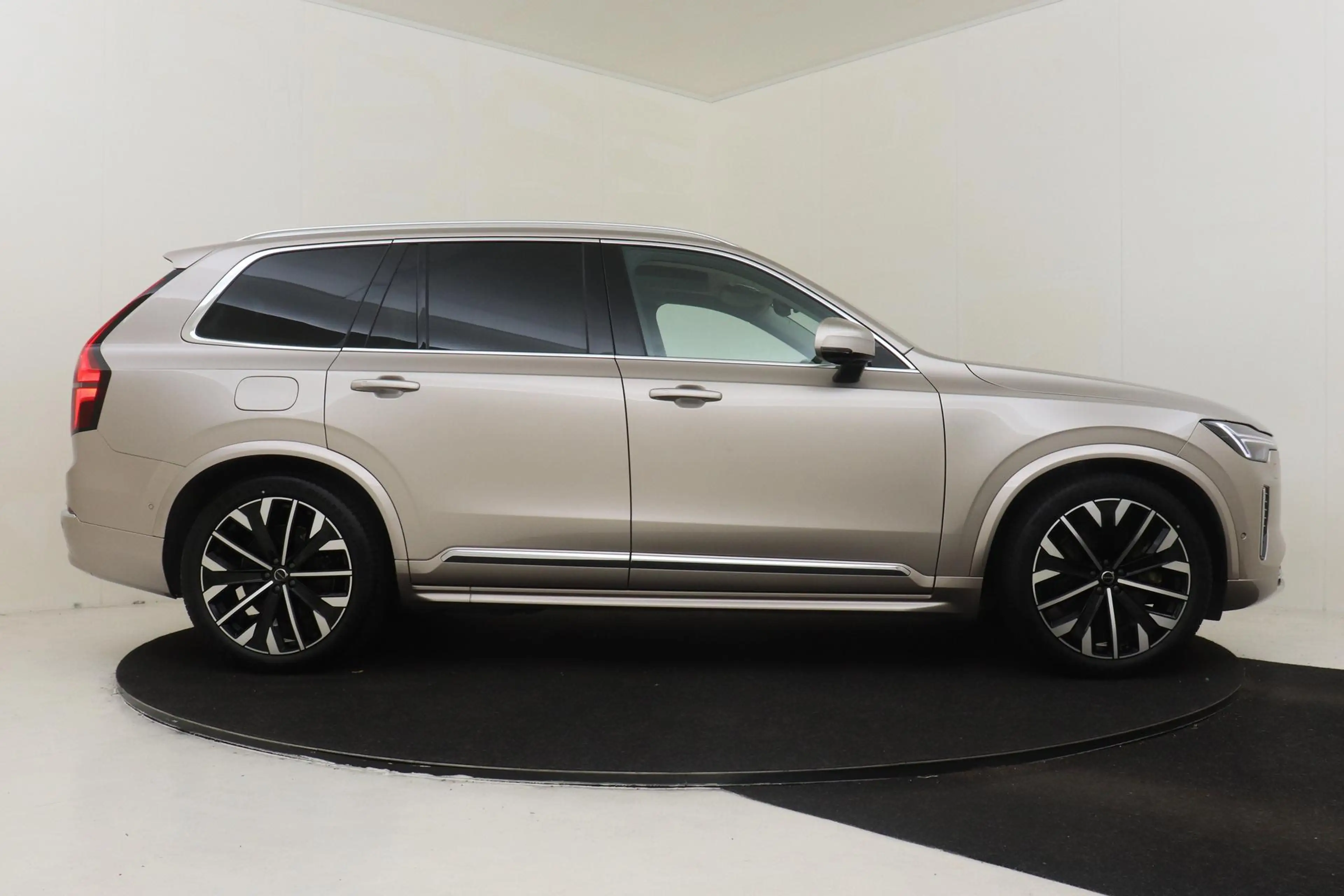 Volvo XC90 II T8 PLUG-IN HYBRID AWD ULTRA BRIGHT *FULL OPTION — photo 13