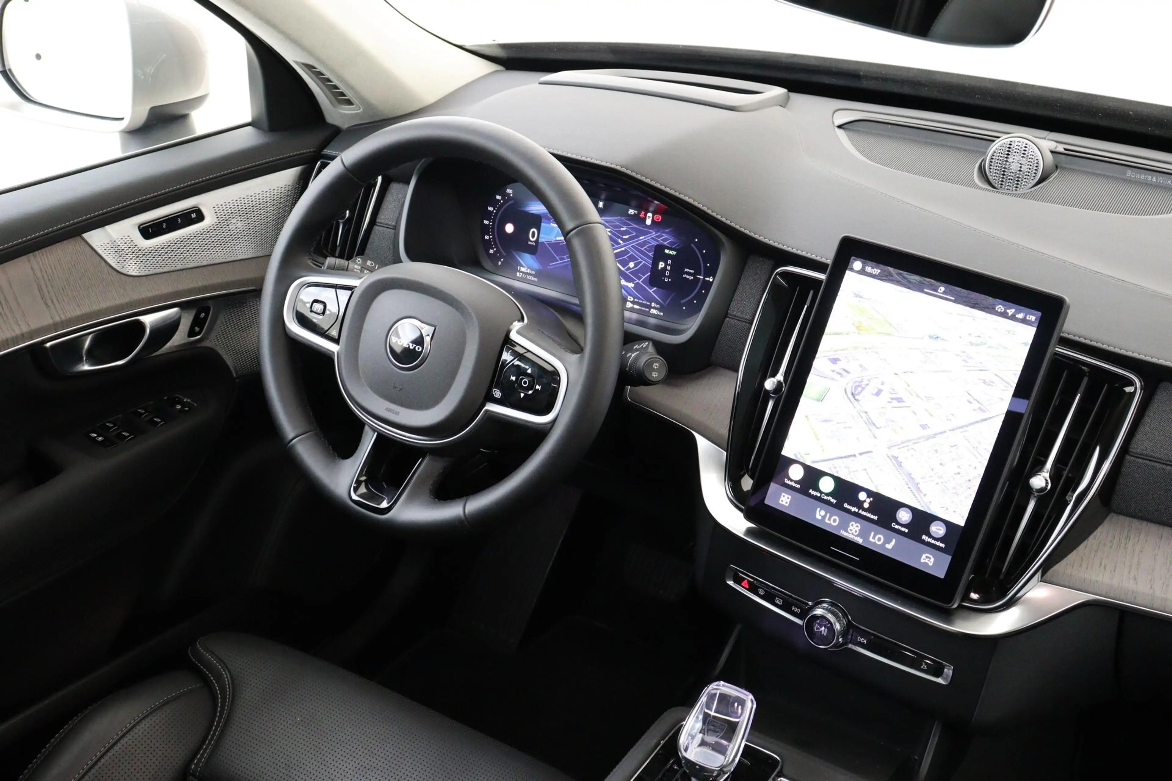 Volvo XC90 II T8 PLUG-IN HYBRID AWD ULTRA BRIGHT *FULL OPTION — photo 6