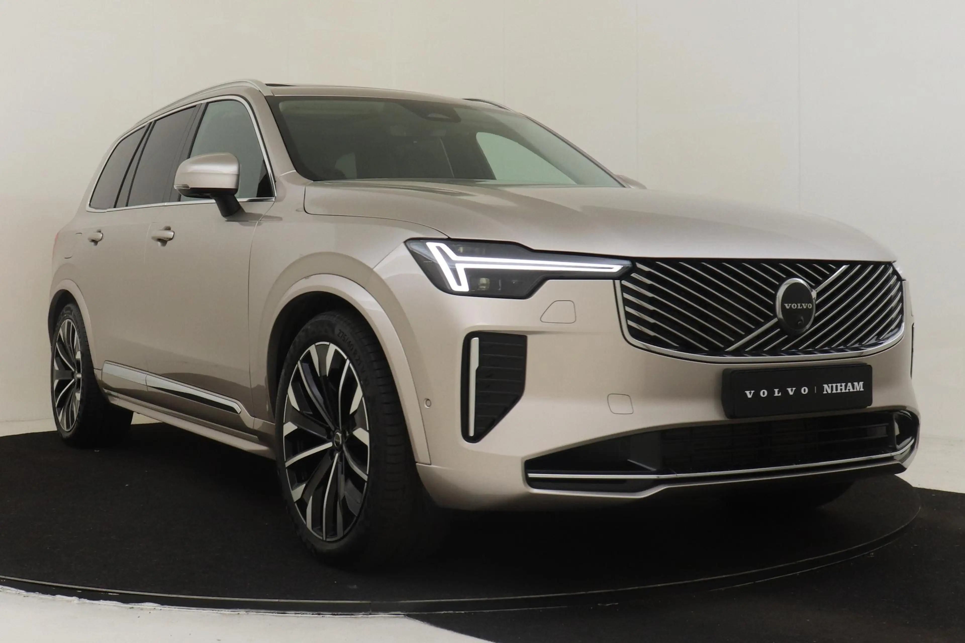 Volvo XC90 II T8 PLUG-IN HYBRID AWD ULTRA BRIGHT *FULL OPTION — photo 11