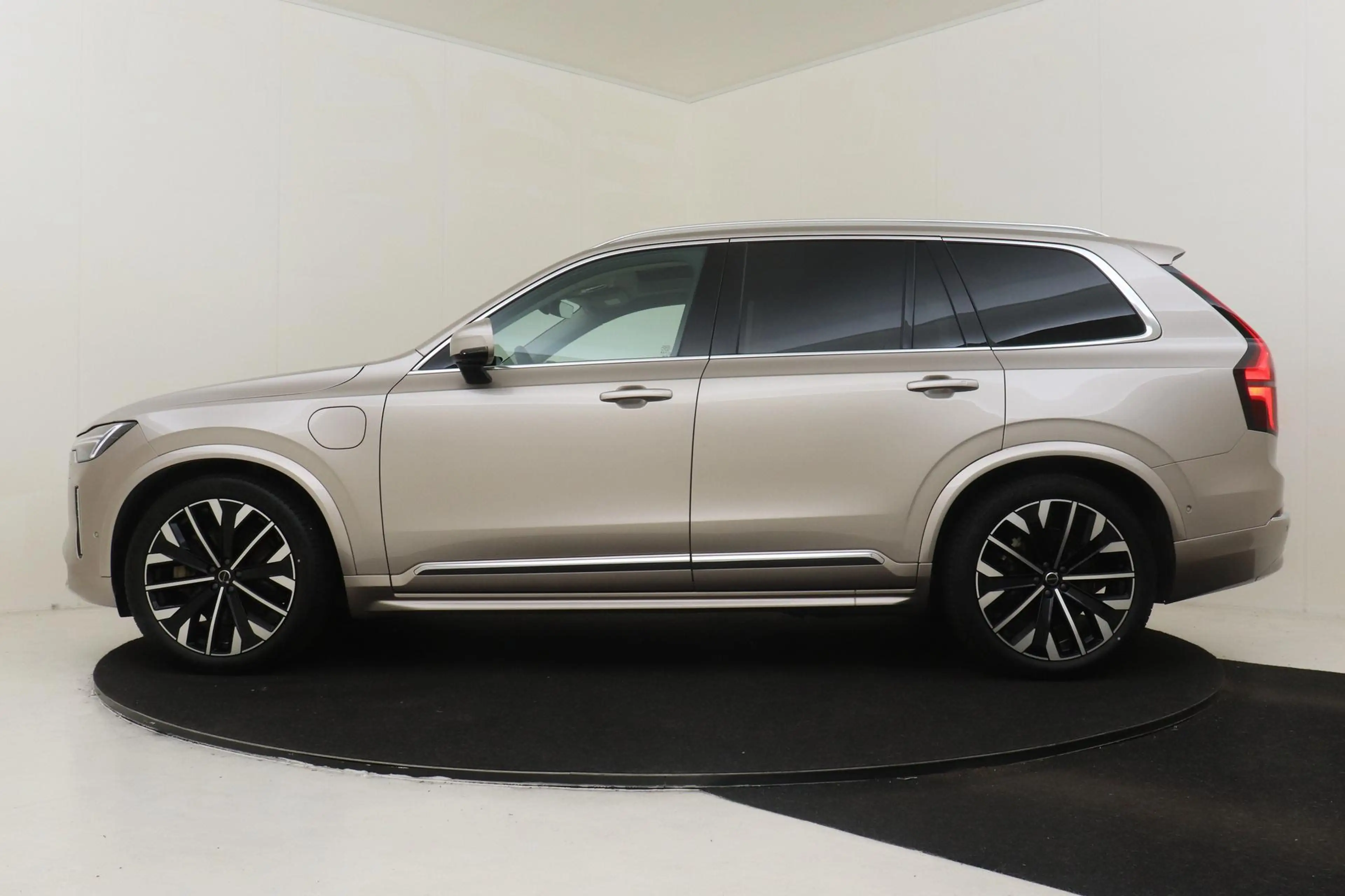 Volvo XC90 II T8 PLUG-IN HYBRID AWD ULTRA BRIGHT *FULL OPTION — photo 7