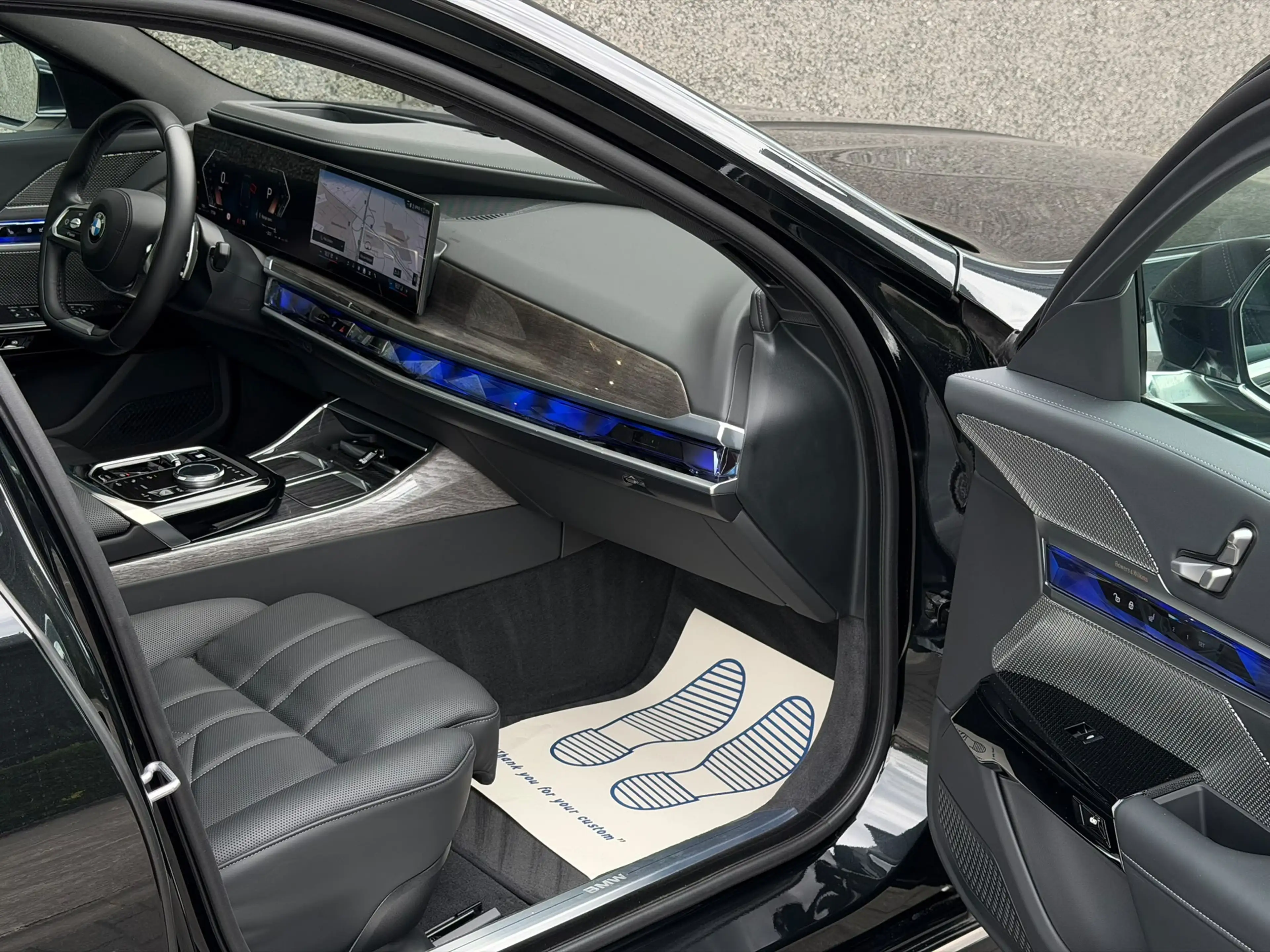 BMW 740 740 dXA — photo 9