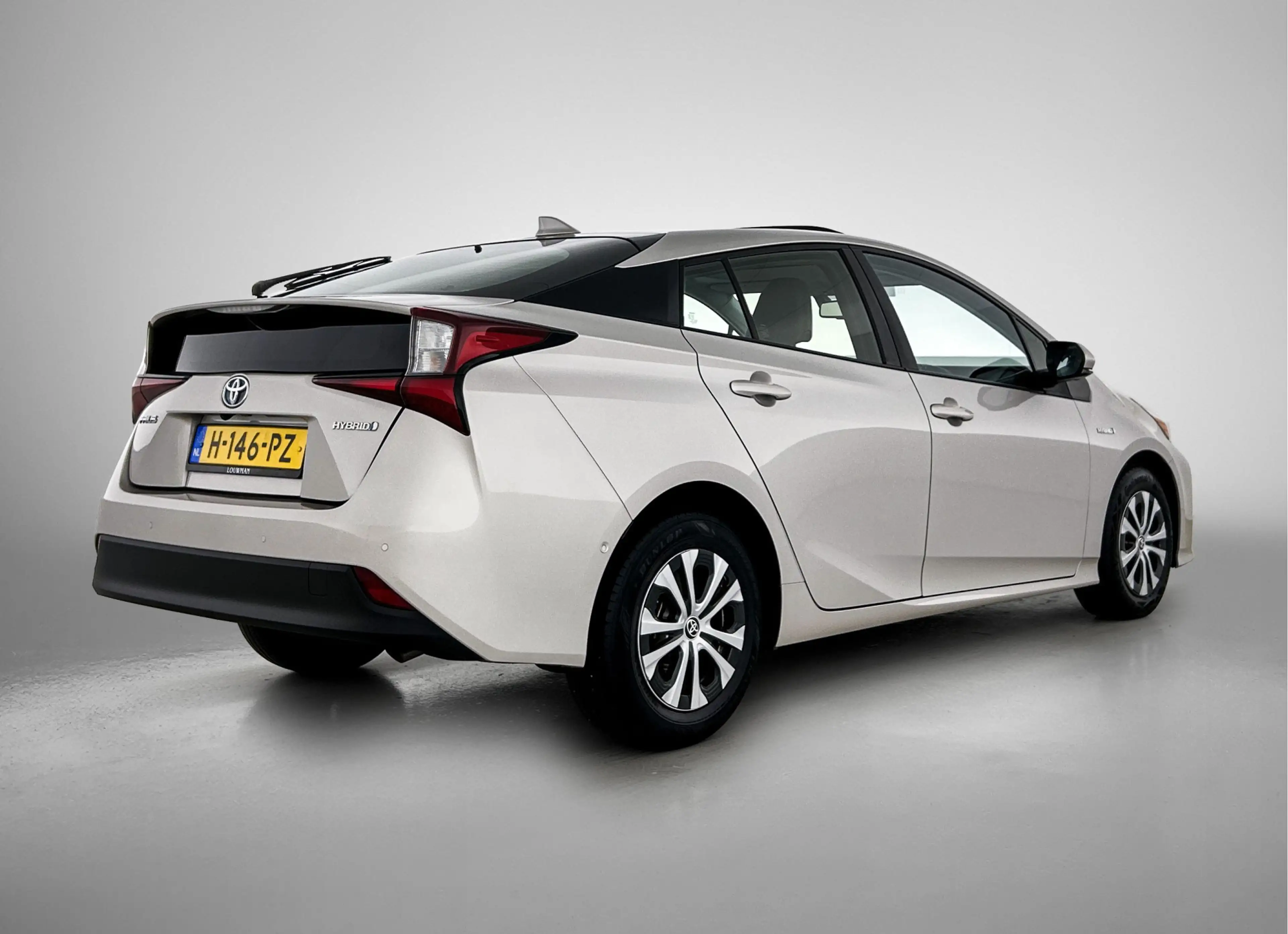 Toyota Prius 1.8 Executive | Schuif/kantel dak | JBL | Head-Up — photo 2