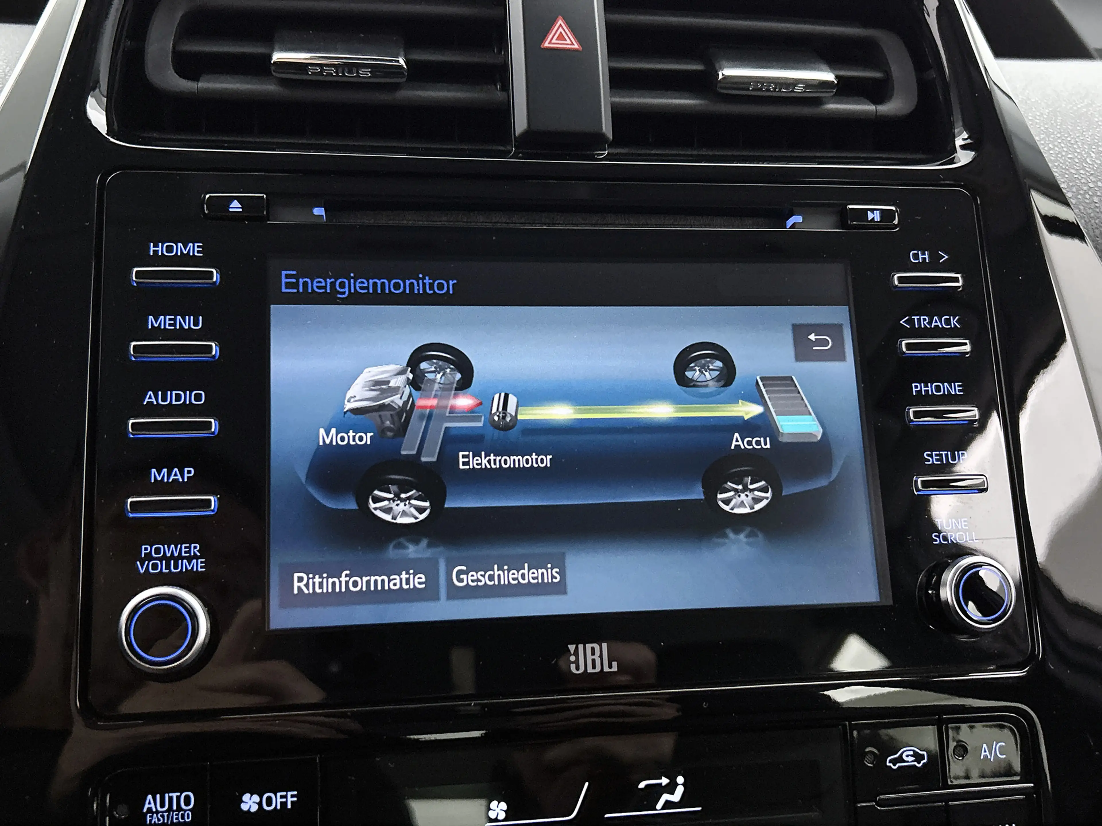 Toyota Prius 1.8 Executive | Schuif/kantel dak | JBL | Head-Up — photo 13