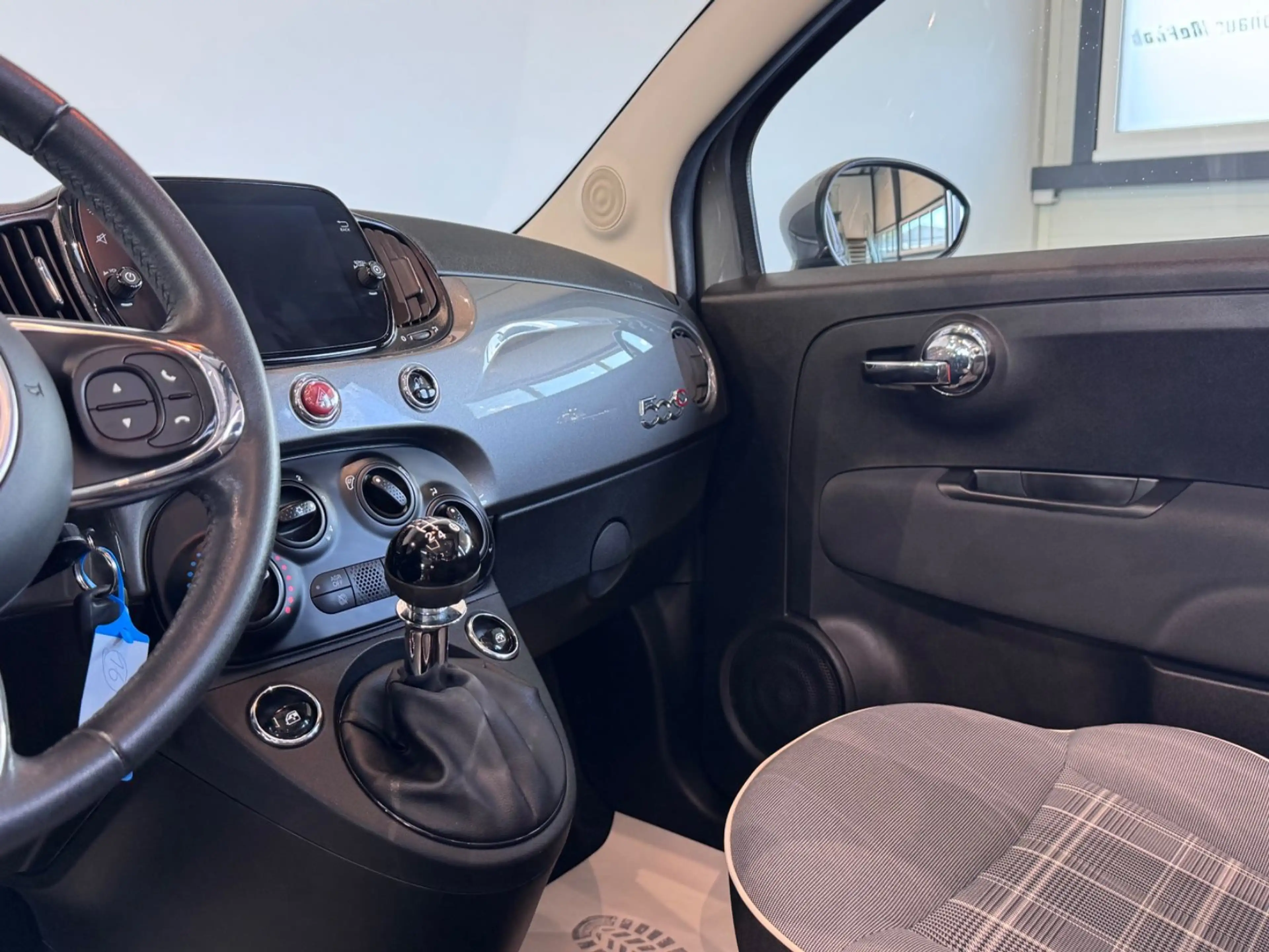 Fiat 500C Lounge*PDC*PANO*BC* — photo 14