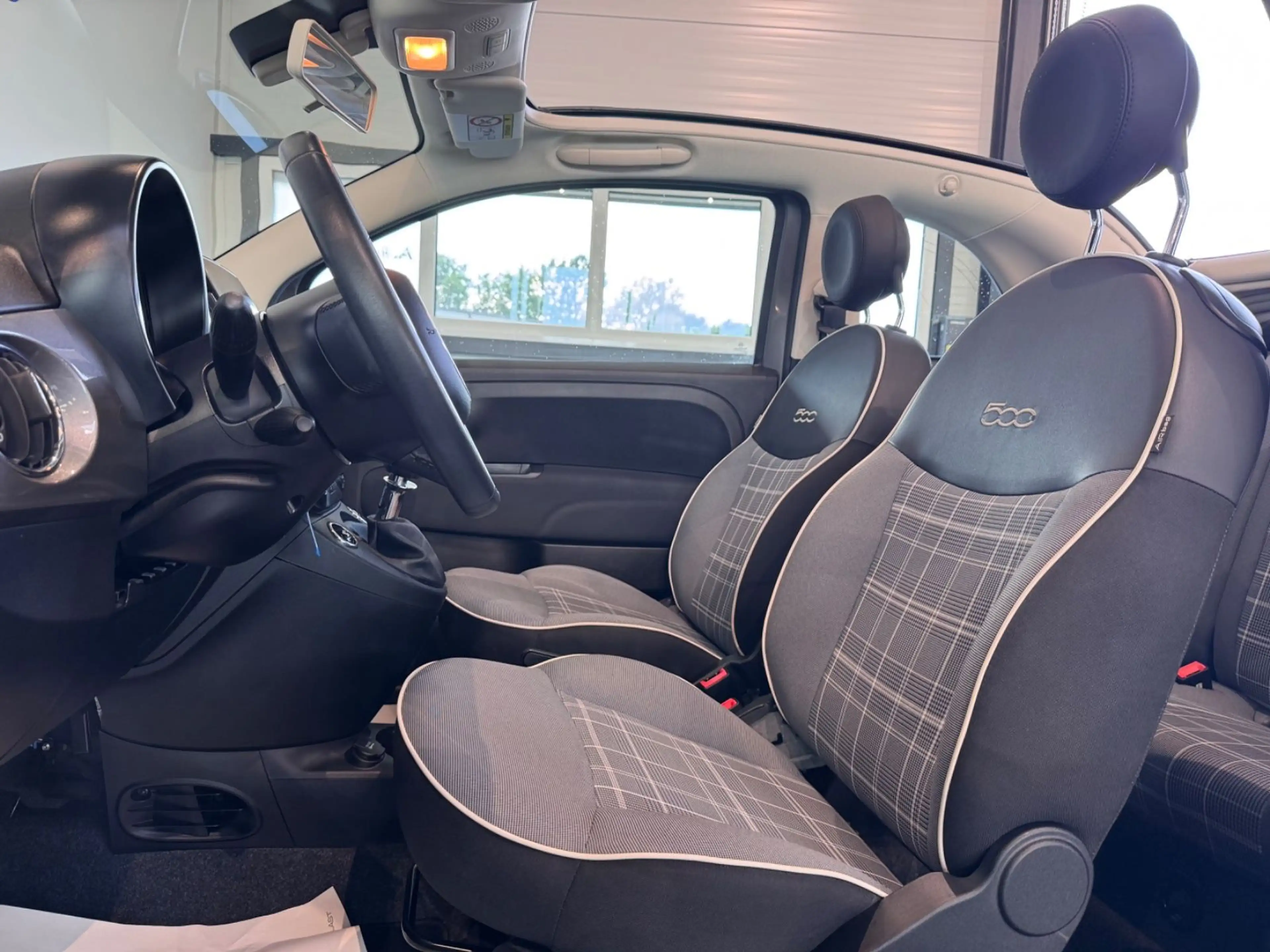 Fiat 500C Lounge*PDC*PANO*BC* — photo 11