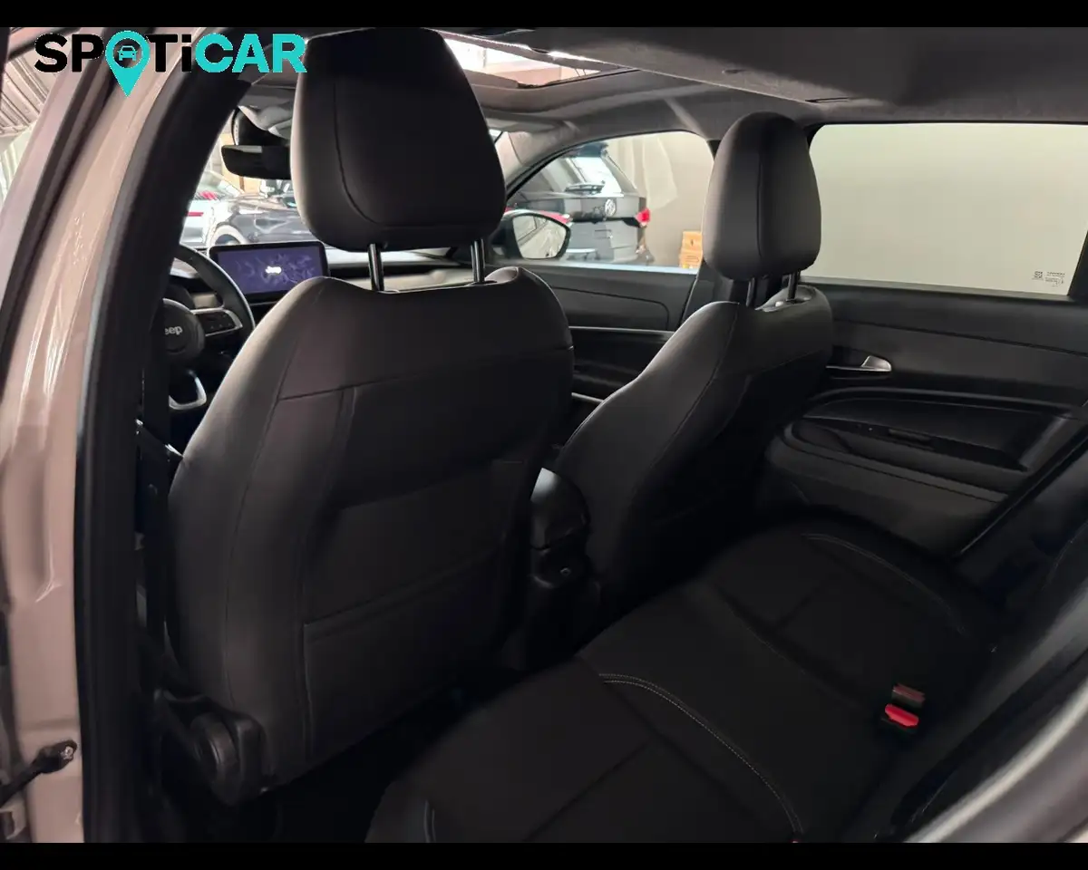Jeep Avenger 1.2 Turbo e-Hybrid MHEV Summit, миниатюра 18