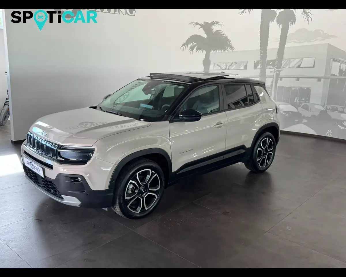 Jeep Avenger 1.2 Turbo e-Hybrid MHEV Summit