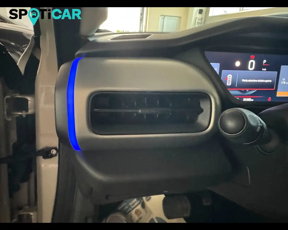Jeep Avenger 1.2 Turbo e-Hybrid MHEV Summit, миниатюра 22