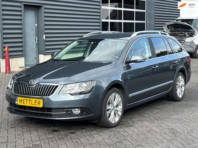 Skoda Superb Combi 1.8 TSI Elegance Business | Navigatie | Memo