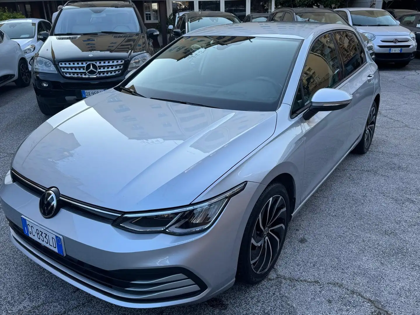 Volkswagen Golf Golf 1.5 etsi evo Style 150cv dsg Plateado - 1