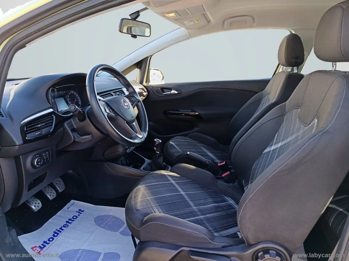 Opel Corsa 1.2 Coupé b-Color Gelb - 2