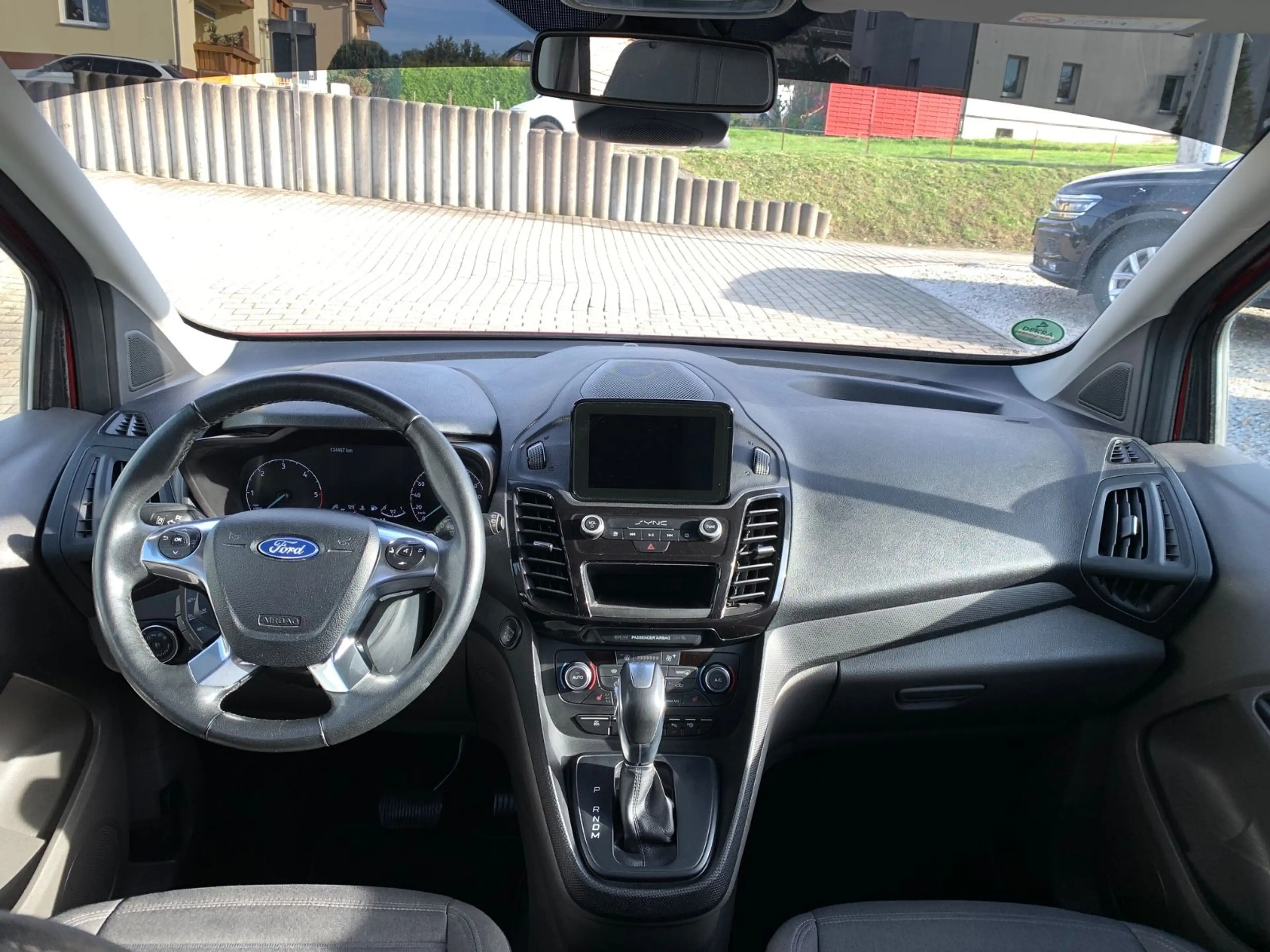 Ford Tourneo Connect 1,5 TDCi L2 Aut. Titanium 7Sitze — photo 13