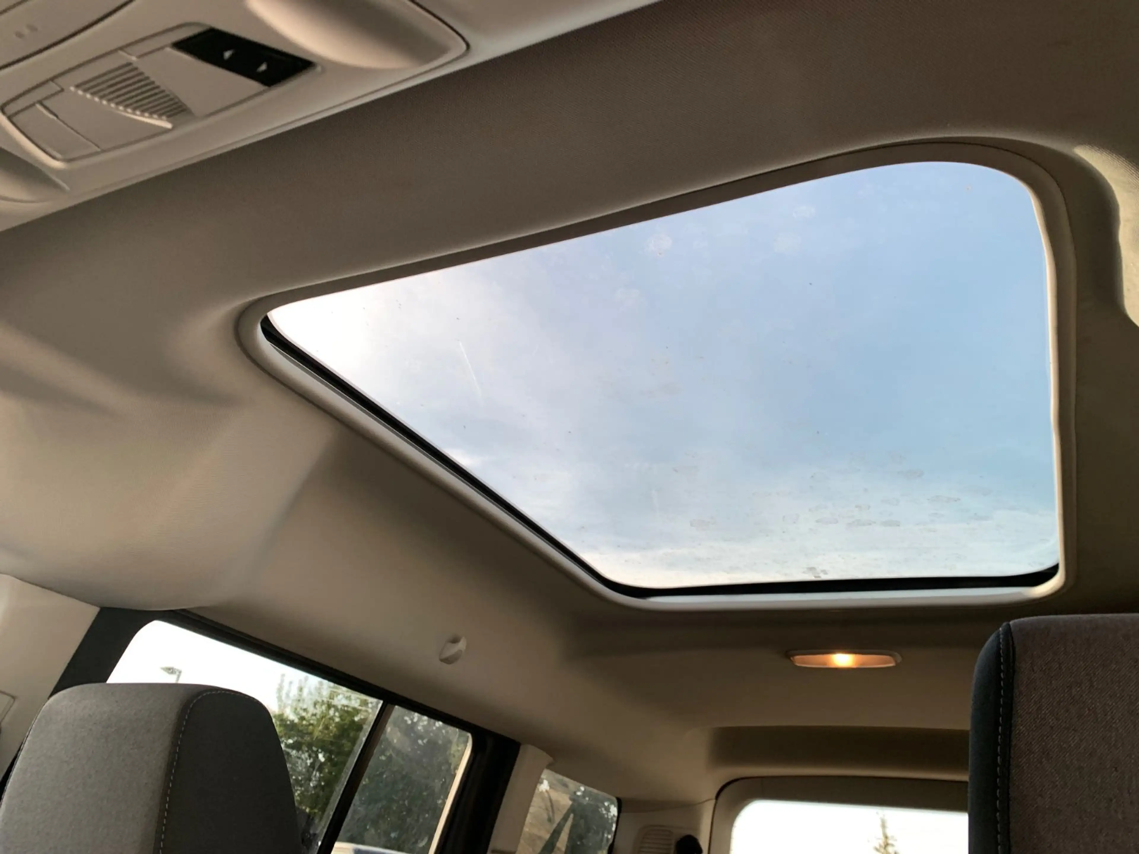 Ford Tourneo Connect 1,5 TDCi L2 Aut. Titanium 7Sitze — photo 12