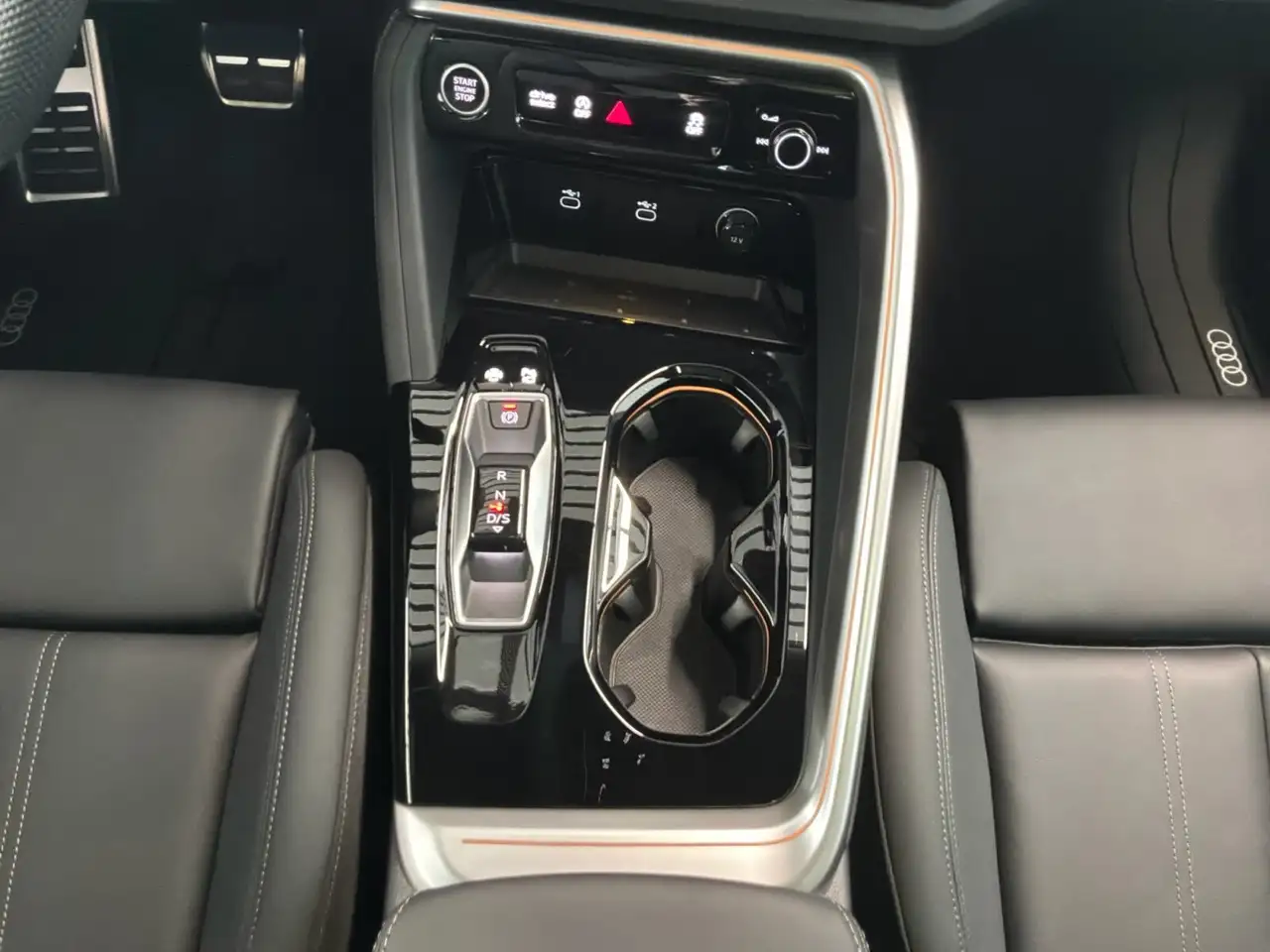 Audi Q5 снимка Audi Q5