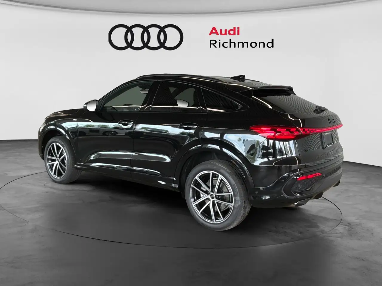 Audi Q5 снимка Audi Q5