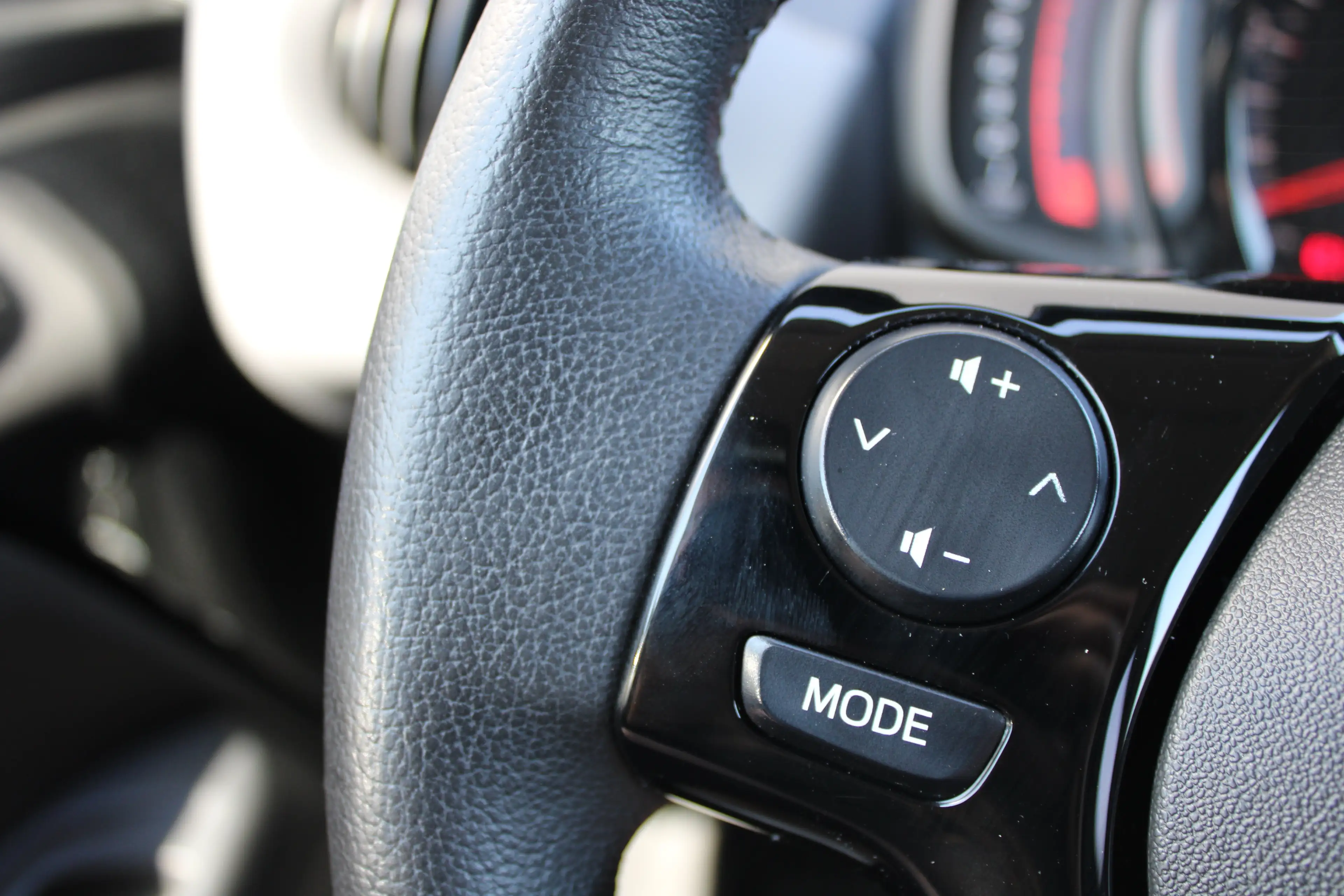 Peugeot 108 1.0 e-VTi Active | Airconditioning | Bluetooth | M — photo 21