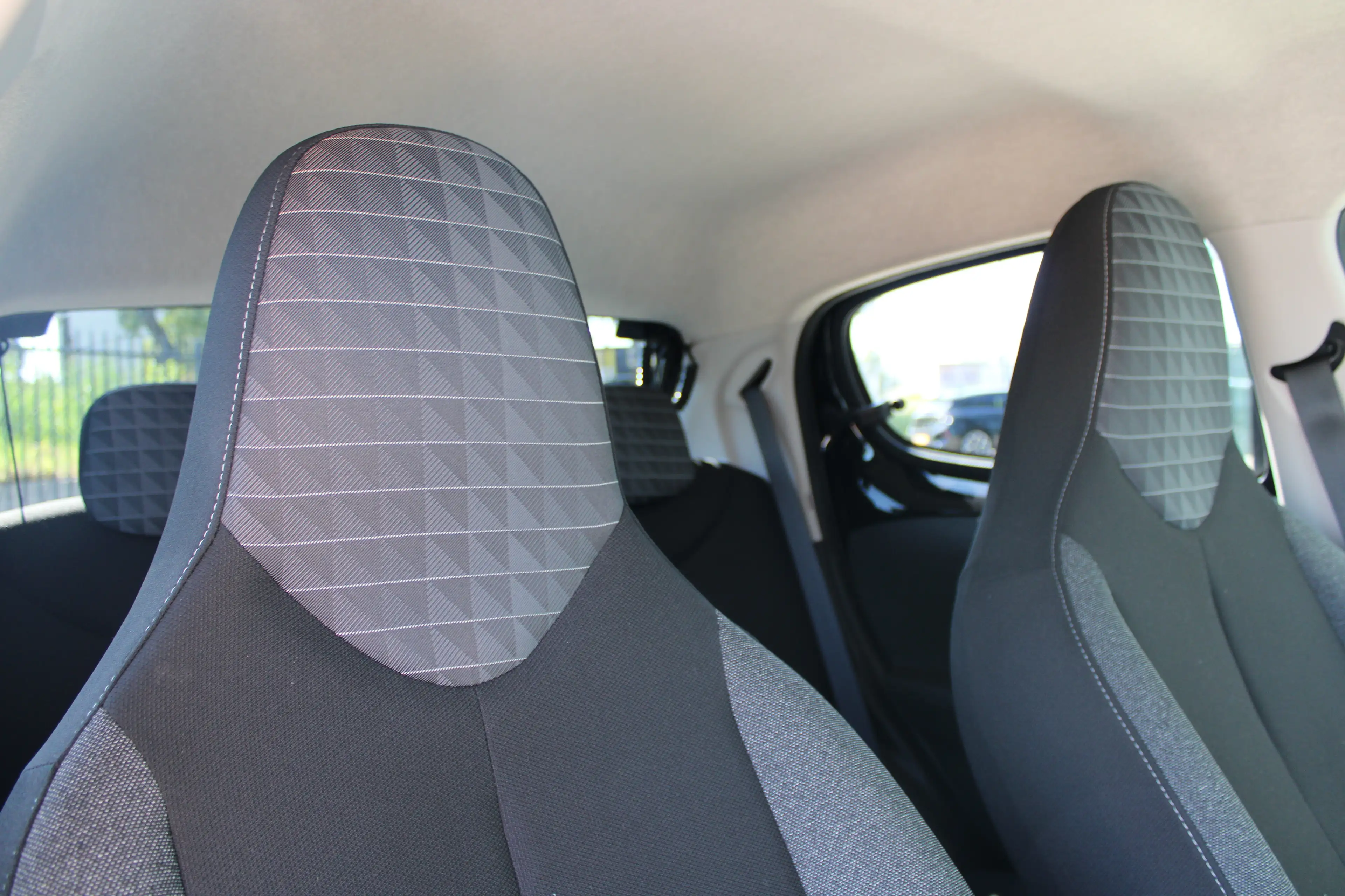 Peugeot 108 1.0 e-VTi Active | Airconditioning | Bluetooth | M — photo 4