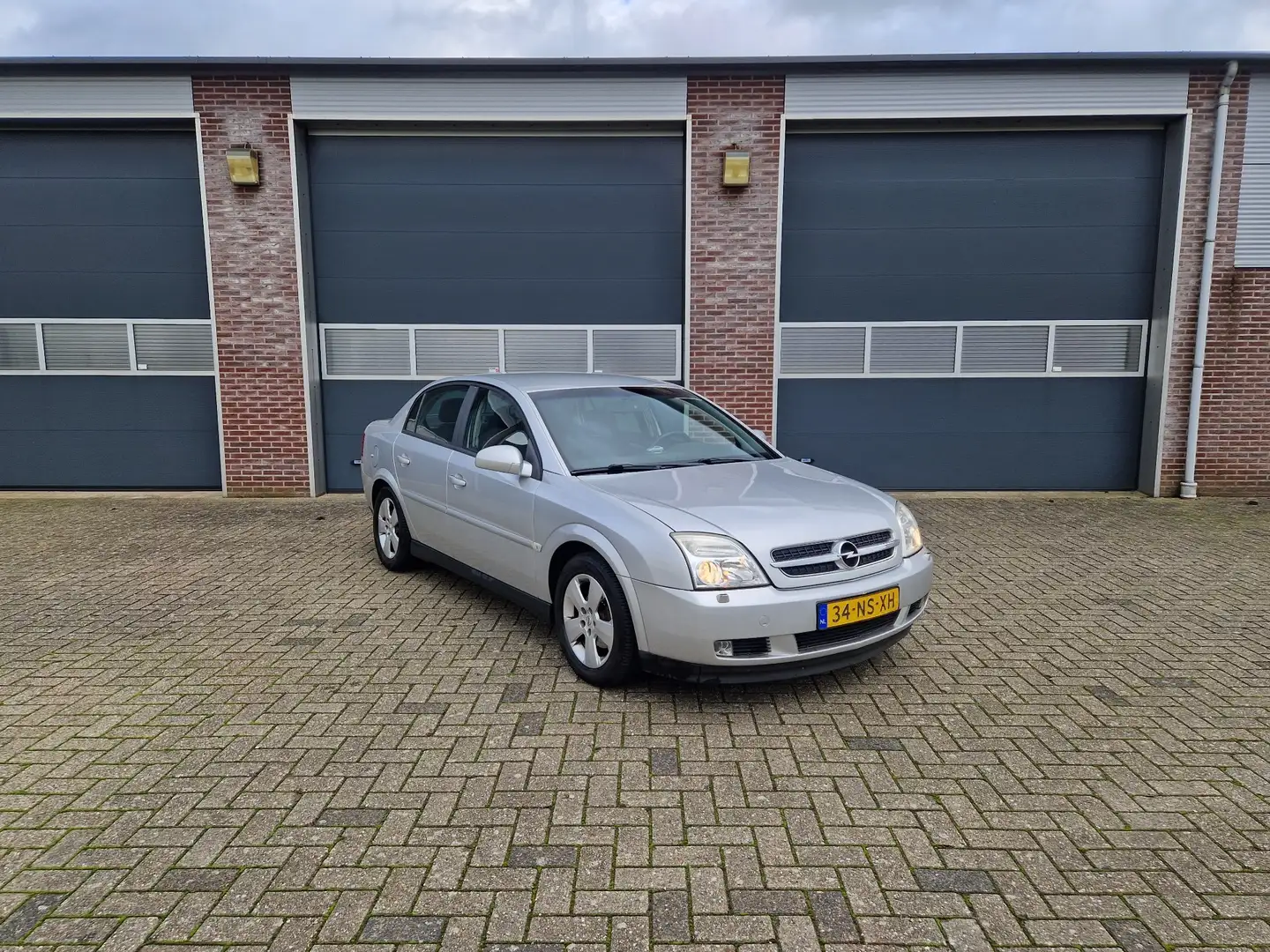 Opel Vectra 1.8-16V Comfort frisse auto trekhaak Zilver - 2