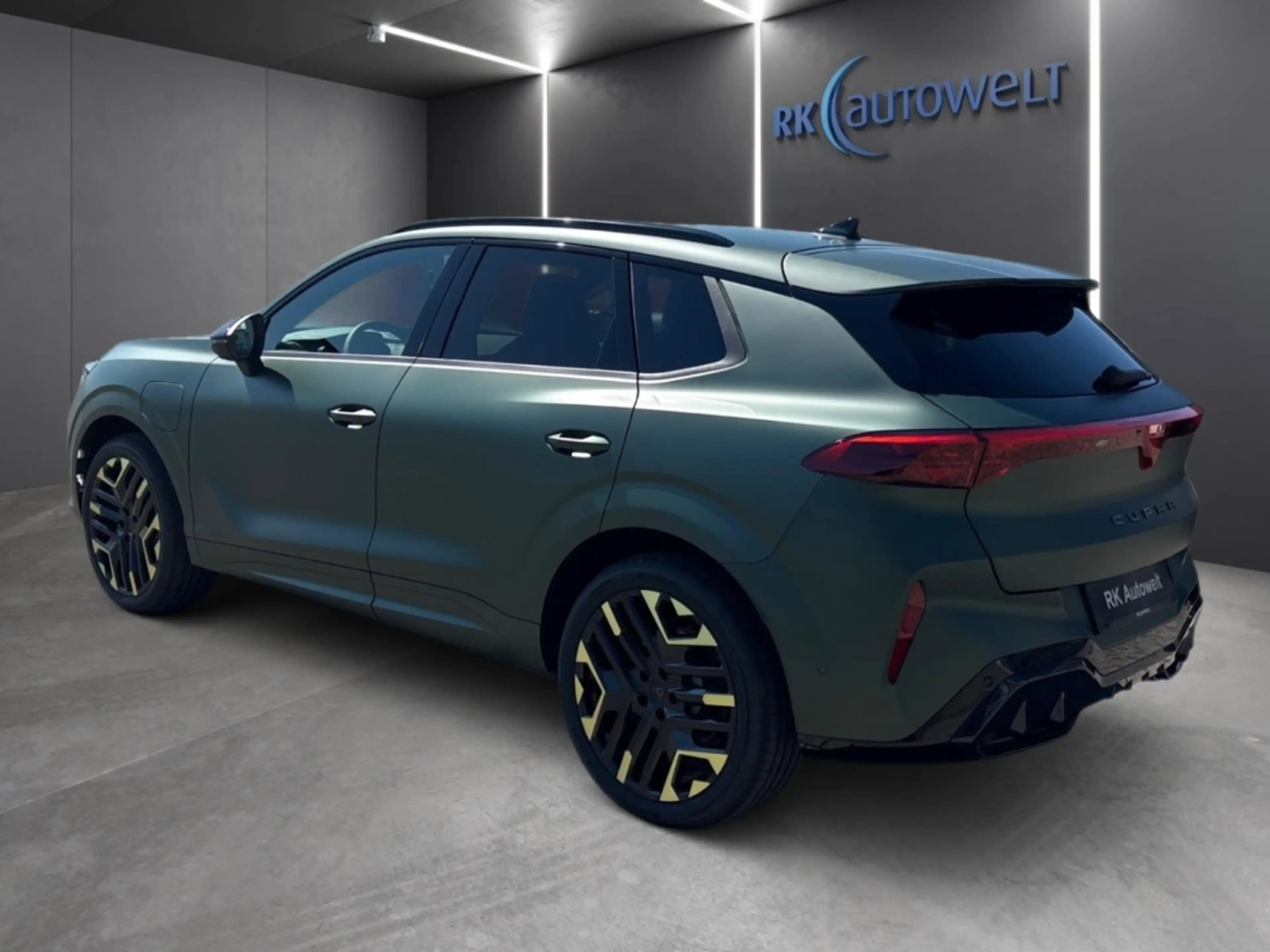 CUPRA Terramar VZ 1.5 e-Hybr. Tribe Ed. HD-M. Pano AHK — photo 5