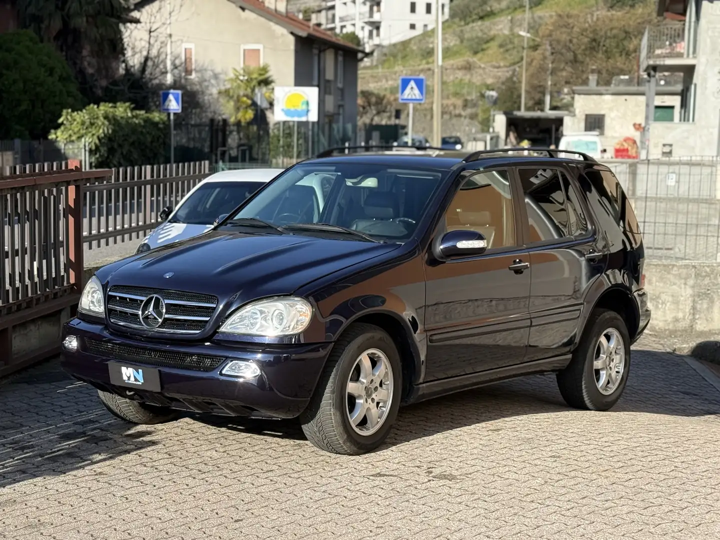 Mercedes-Benz ML 500 - 1