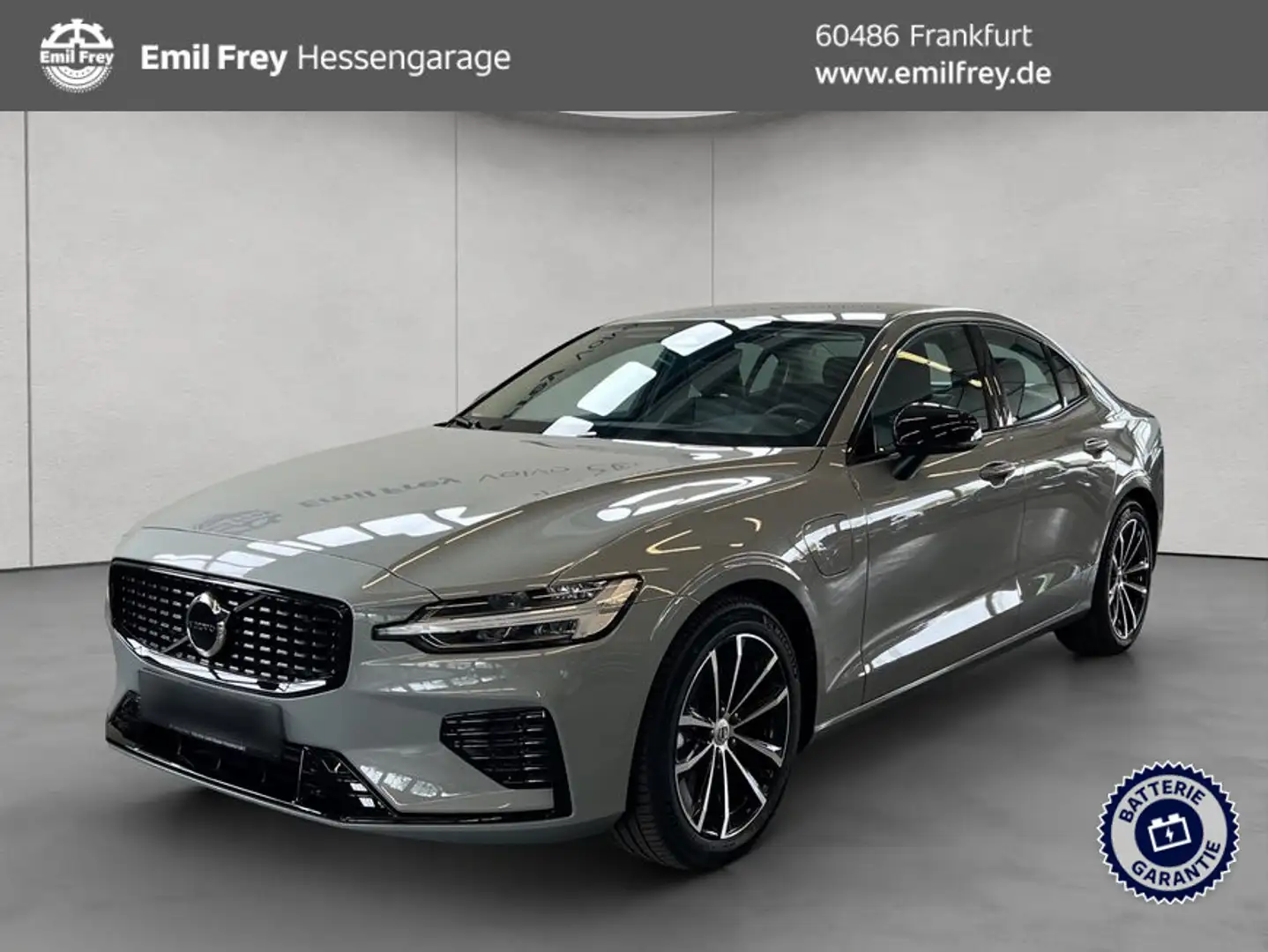 Volvo S60 T8 Recharge AWD Plus-Dark PilotAssist BLIS Sta Grijs - 1