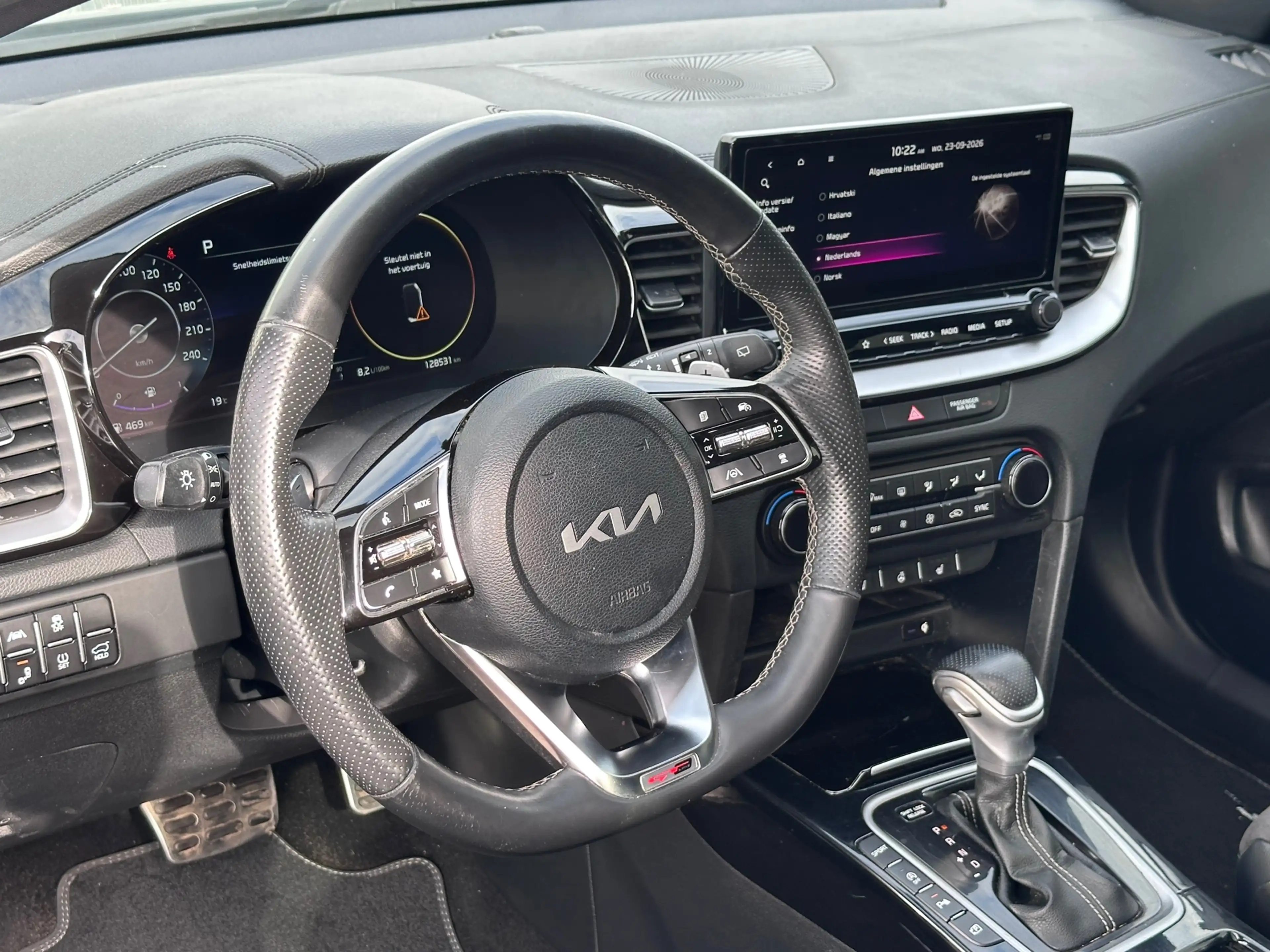 Kia Ceed SW / cee'd SW Sportswagon 1.5 T-GDi GT-Line PANO TREKHAAK DEALER — photo 8