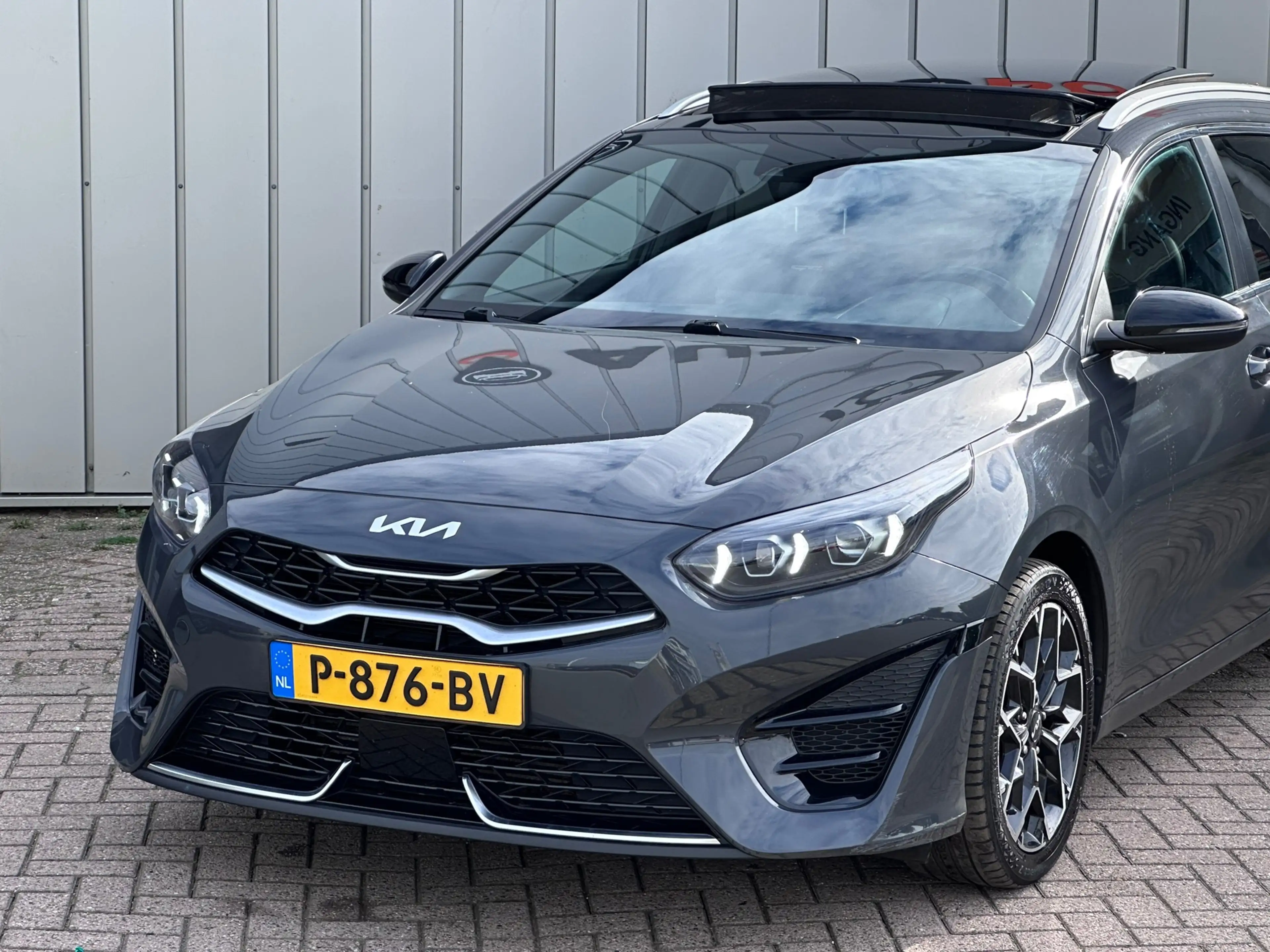 Kia Ceed SW / cee'd SW Sportswagon 1.5 T-GDi GT-Line PANO TREKHAAK DEALER — photo 3