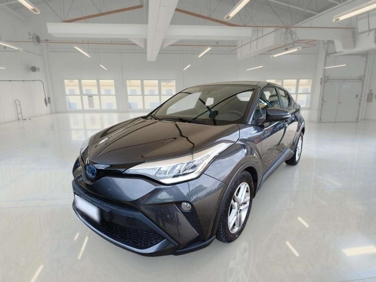 Toyota C-HR 1.8H 98CV E-CVT Business