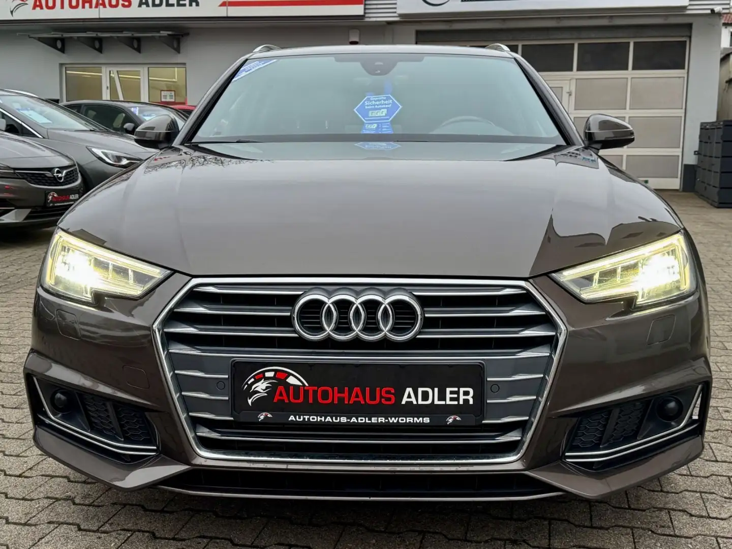 Audi A4 Avant S-LINE SPORT*1HD*AUTOM*ACC*MASSAG*VIRTU Braun - 2