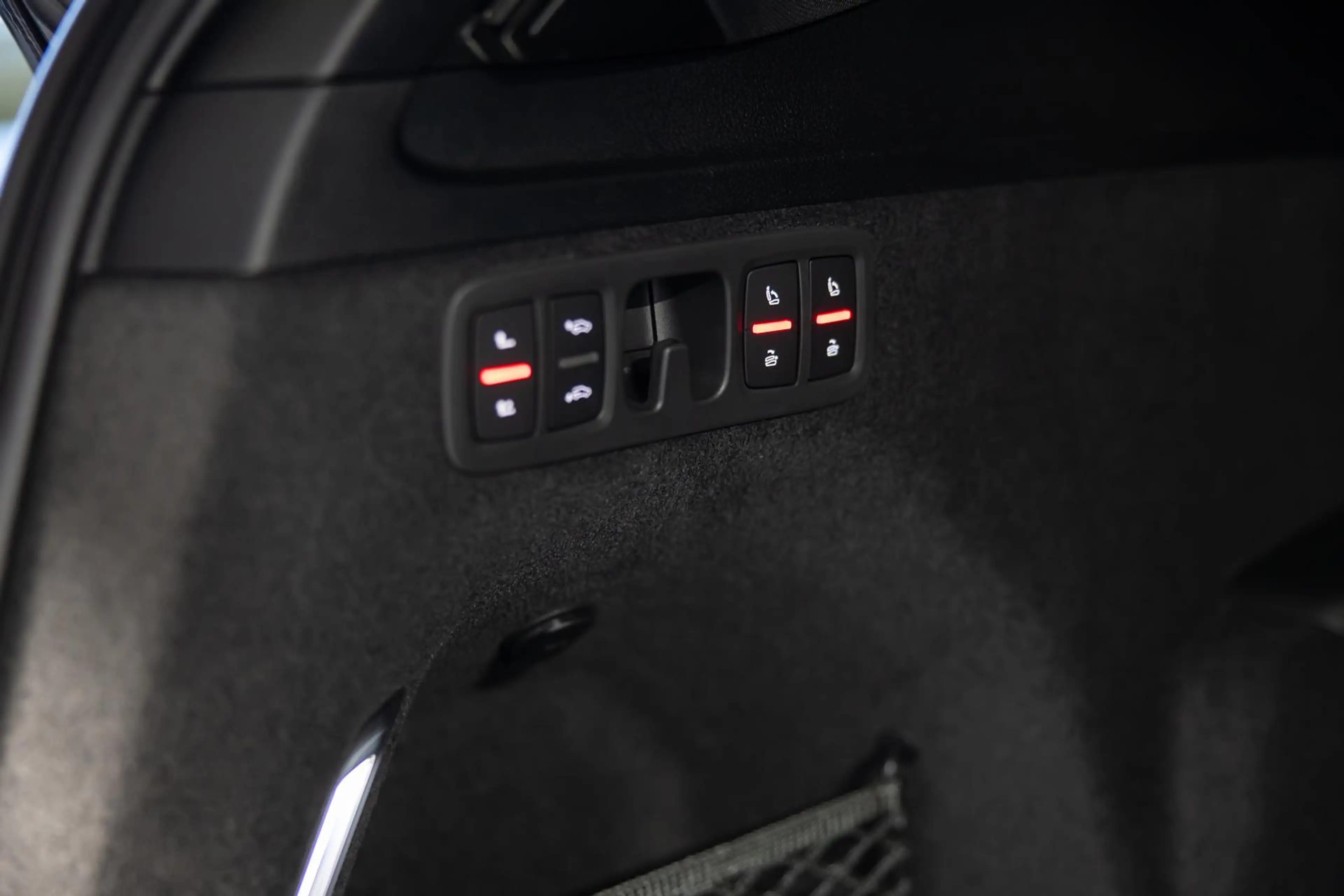 Audi Q7 50 TDI quattro S-Line SHZ - AHK- PANO MATRIX — photo 14