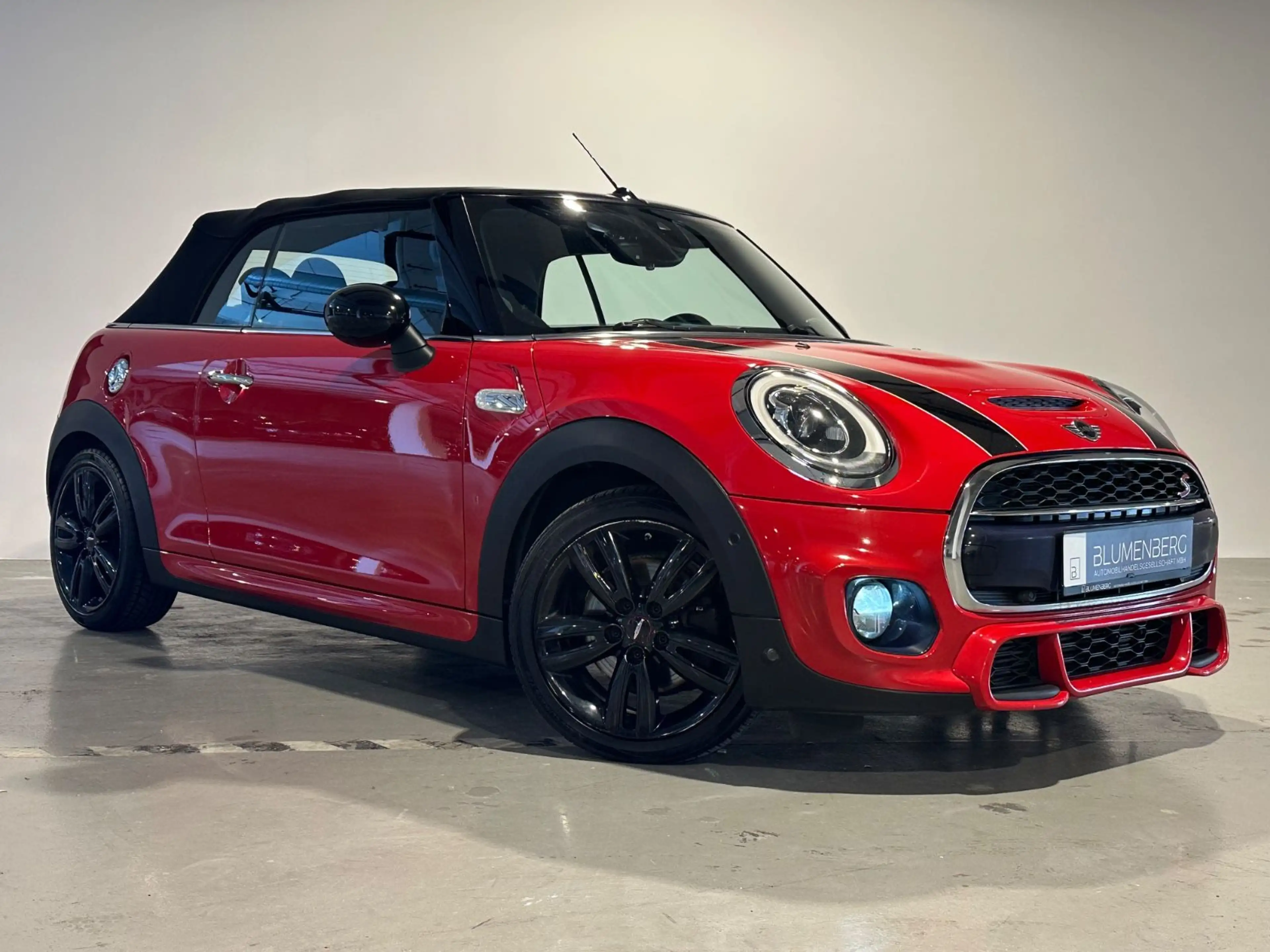 MINI Cooper SD Cabrio Cooper SD  *JCW Chili,HUD,H&K,ACC,Kamera — photo 2
