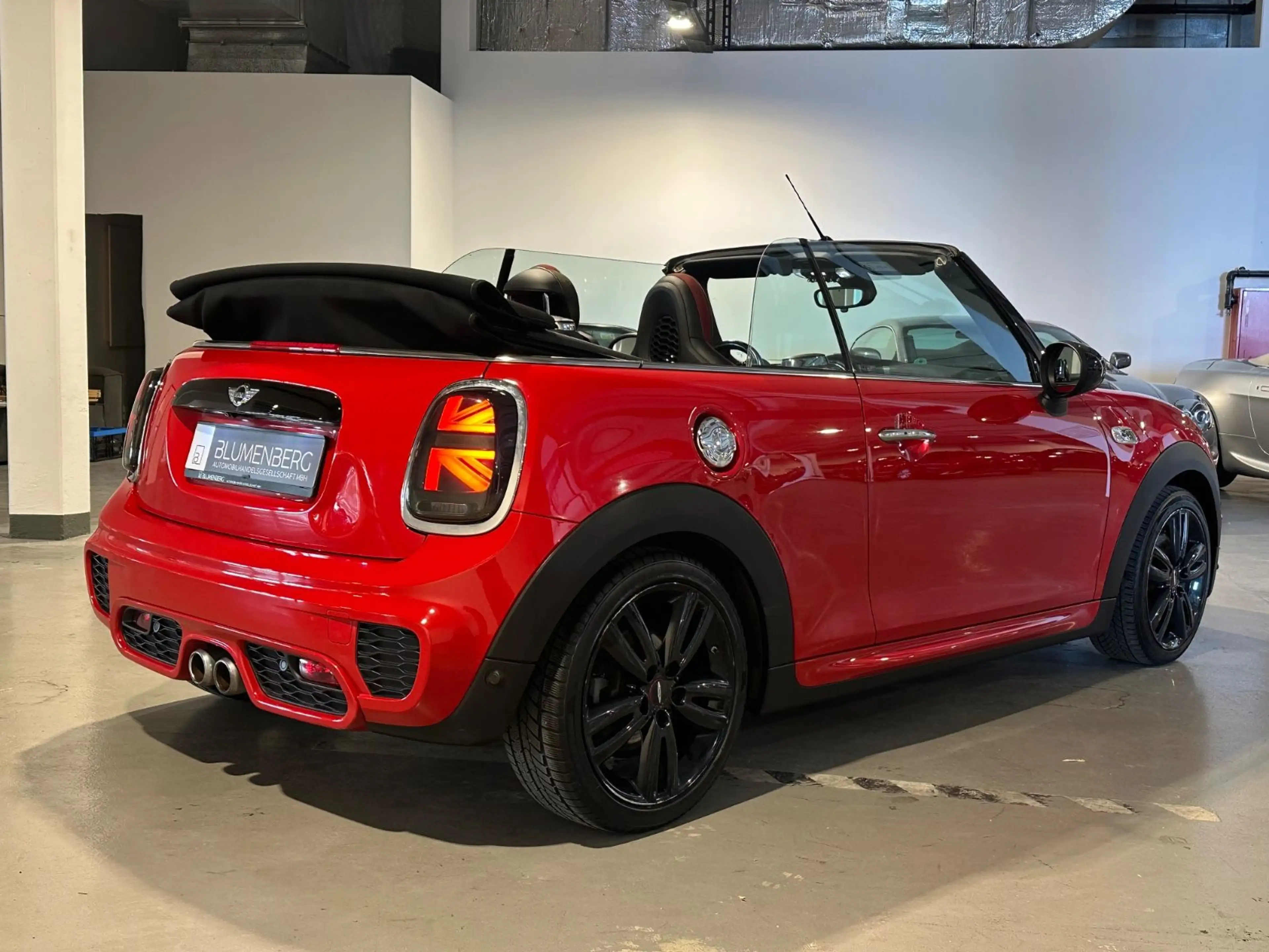 MINI Cooper SD Cabrio Cooper SD  *JCW Chili,HUD,H&K,ACC,Kamera — photo 7