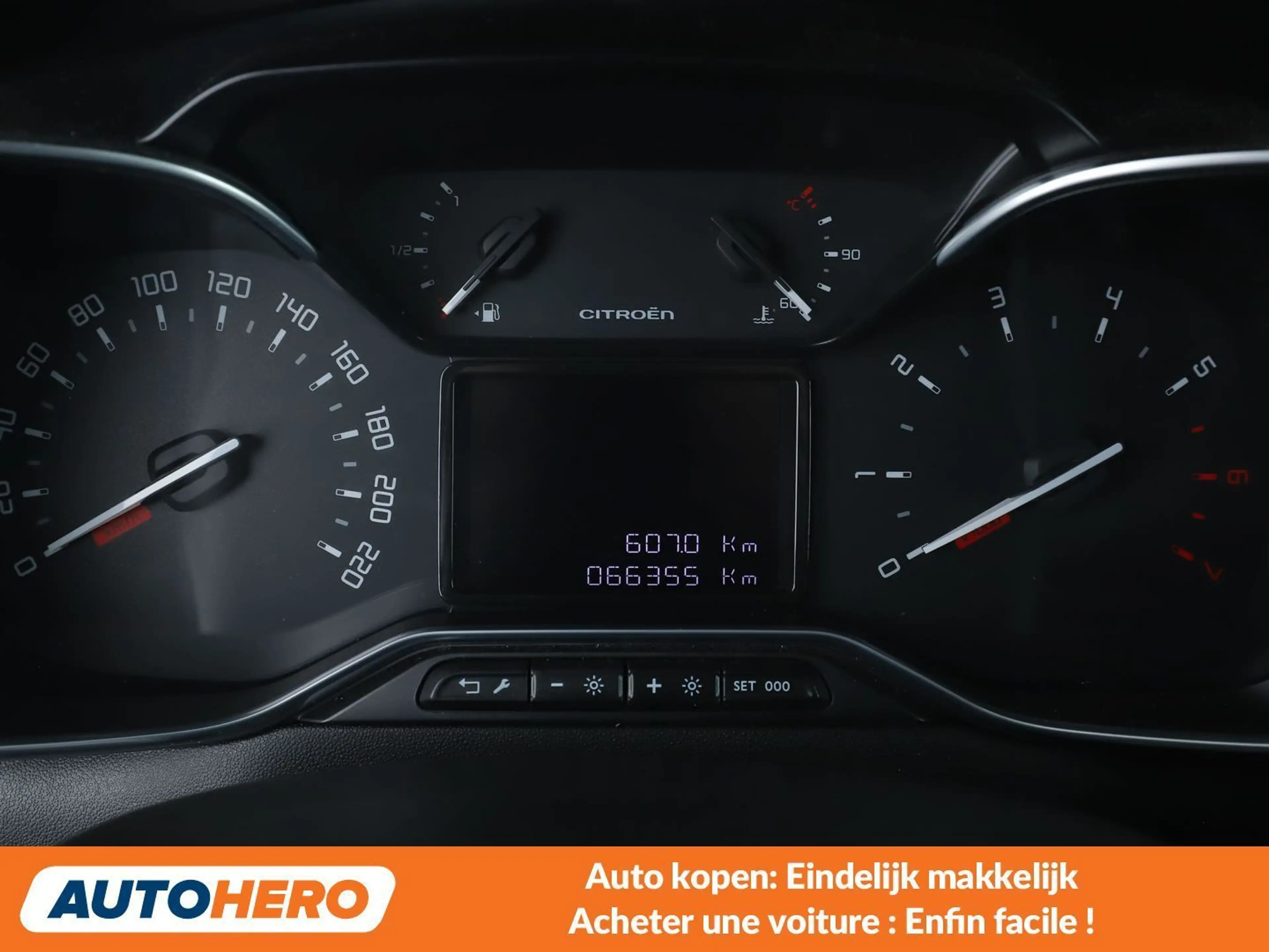 Citroen C3 1.2 PureTech Shine Pack — photo 6