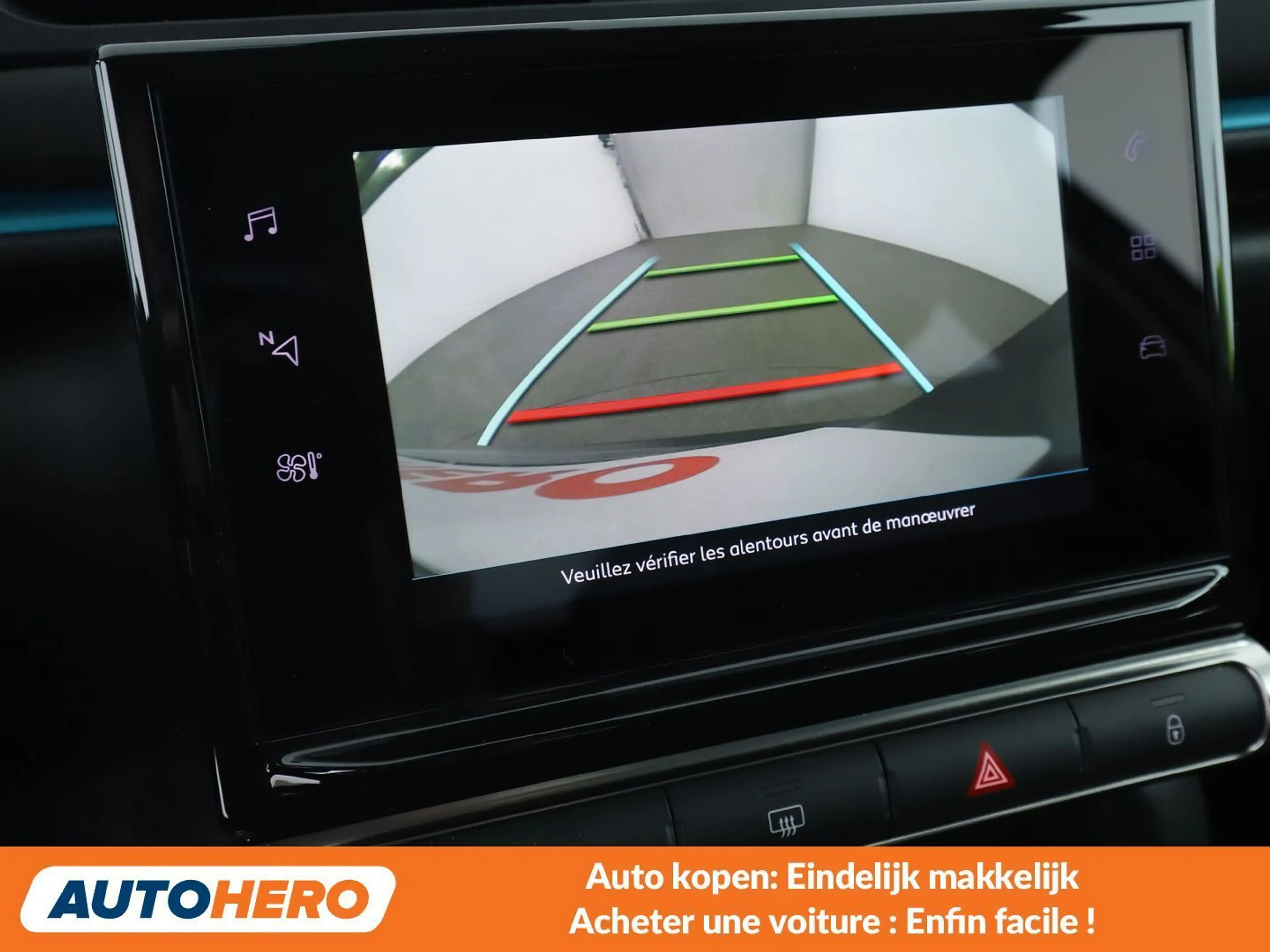 Citroen C3 1.2 PureTech Shine Pack — photo 9