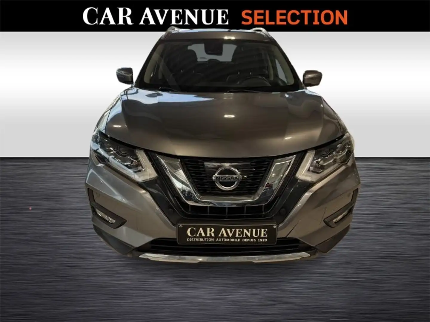 Nissan X-Trail Tekna Schwarz - 2