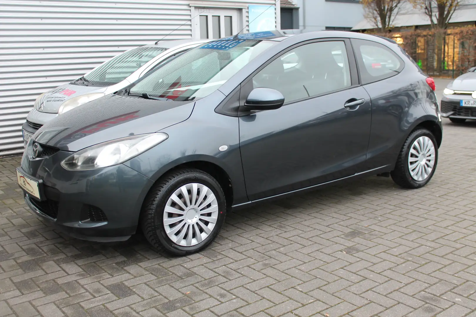 Mazda 2 1.3 Independence Sport (3-trg.) Nur 80.000km Klima Gris - 2