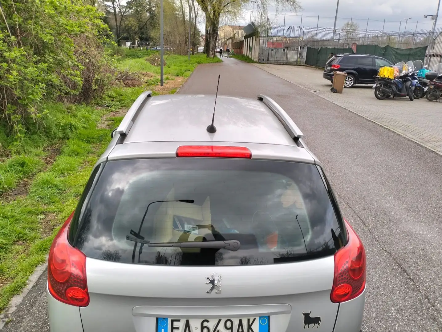 Peugeot 207 SW 1.4 8v Energie Sport eco-Gpl FL - 2