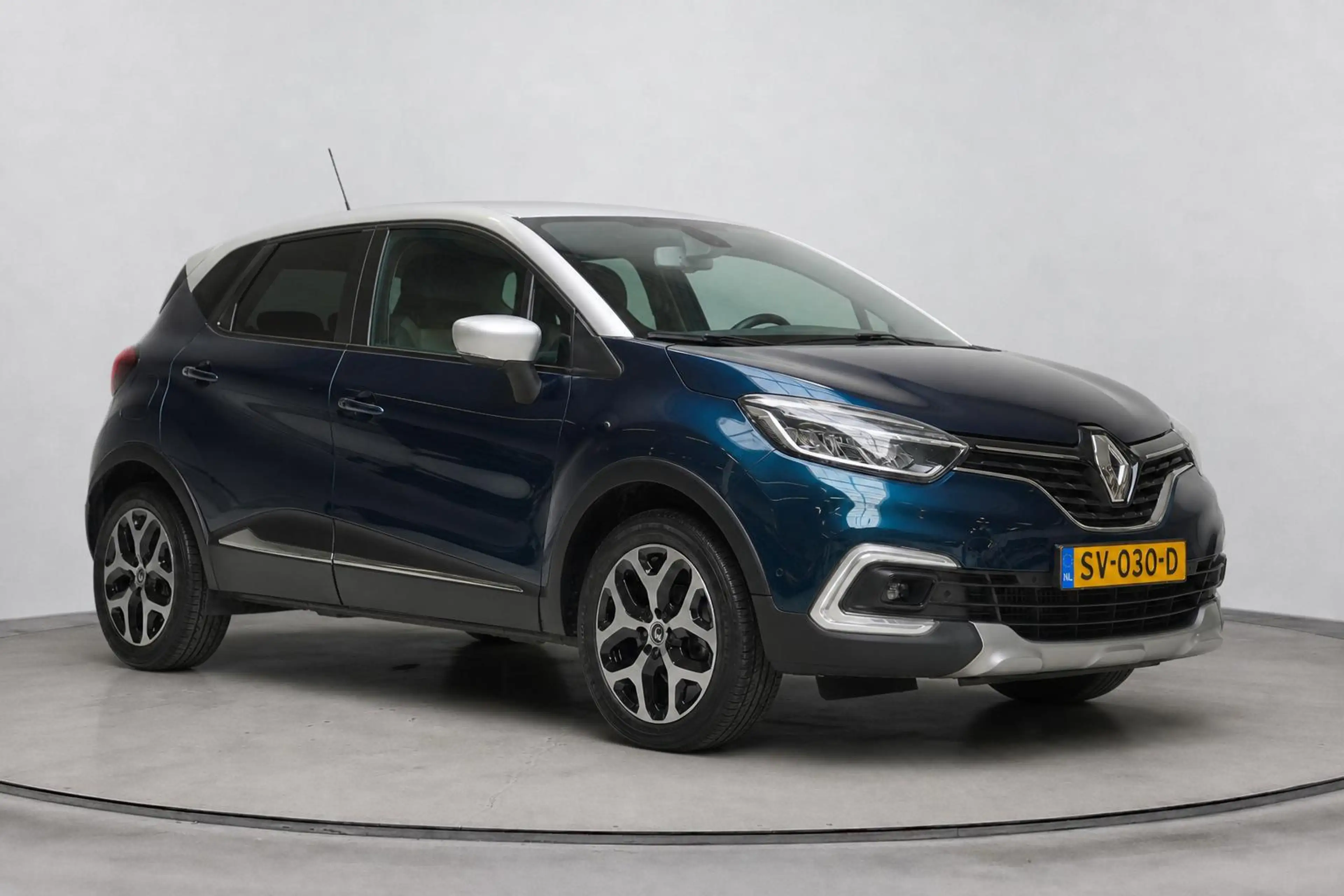 Renault Captur 0.9 TCe Edition One | Trekhaak | Leder | Blind-Spo — photo 11