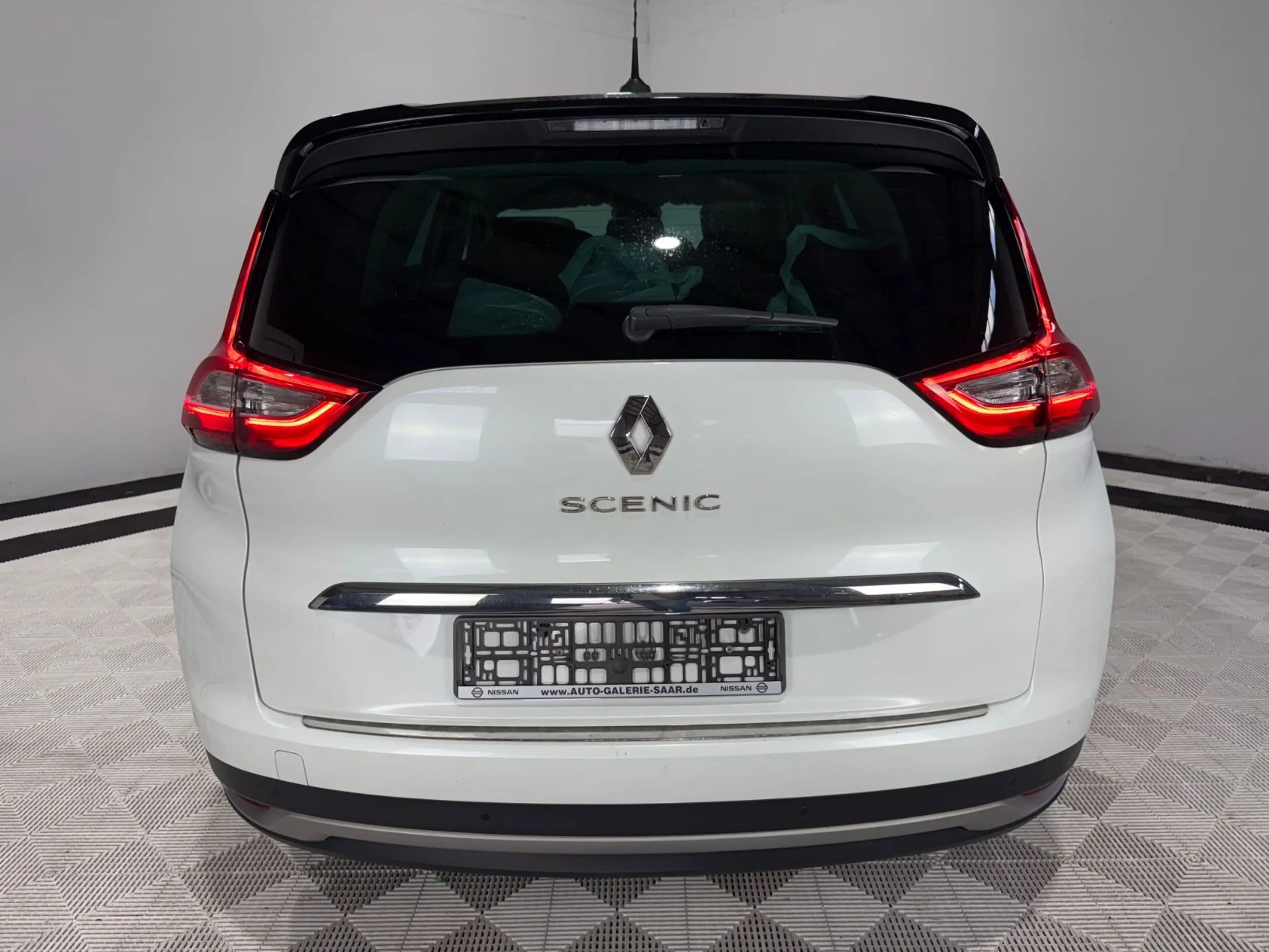 Renault Grand Scenic Grand SceniC Initiale Paris°Pano°HUD°Automatik — photo 5
