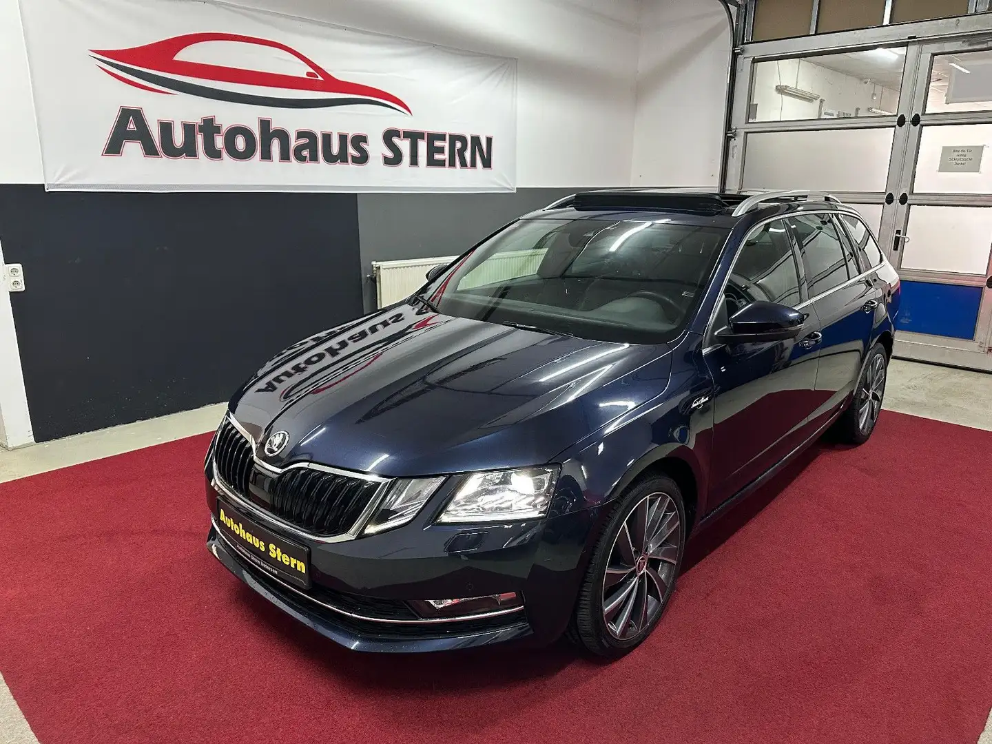 Skoda Octavia Combi L&K 4x4*Pano*Kamera*LED*Carplay* Azul - 1