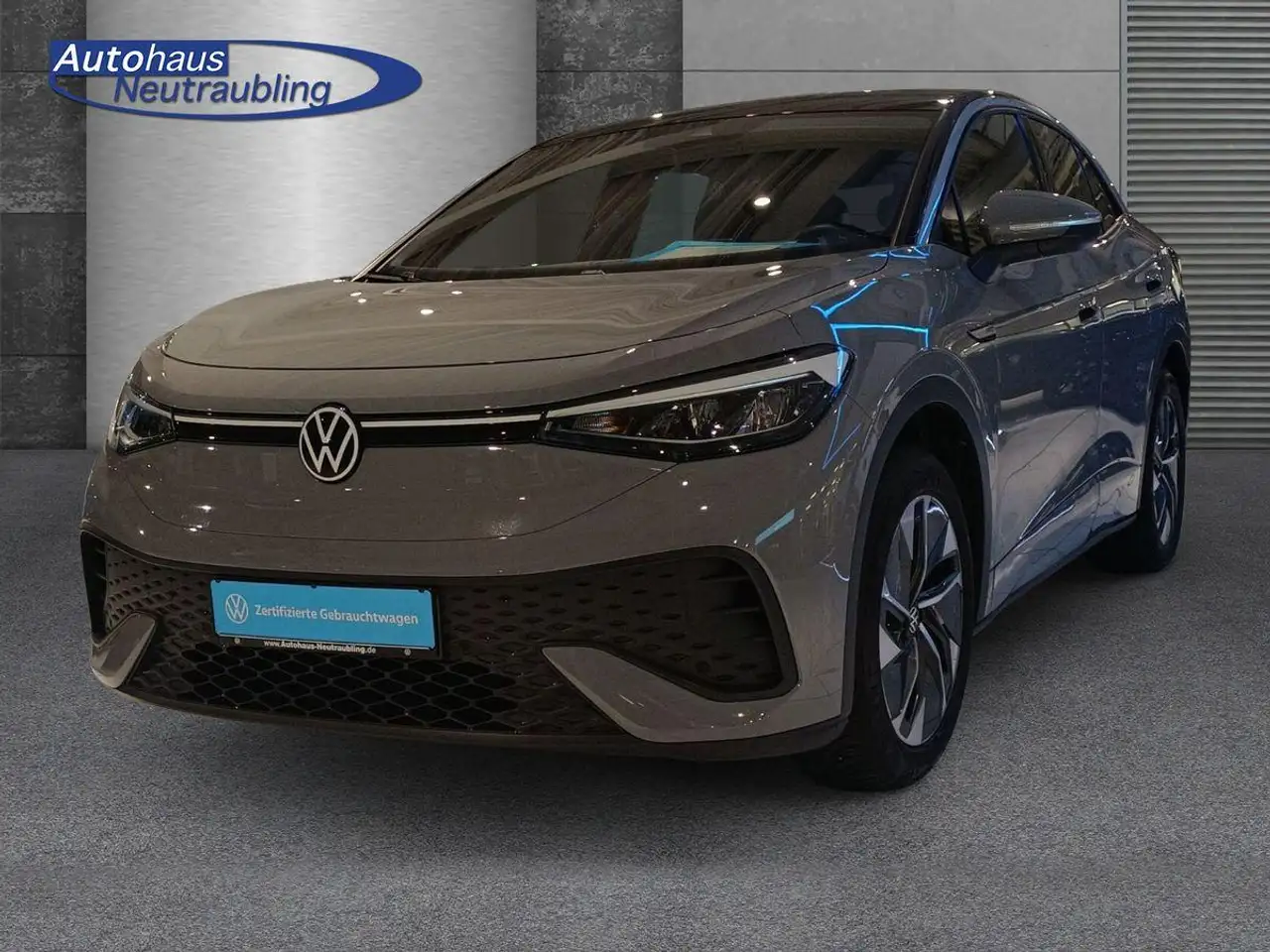 Volkswagen ID.5 77 KWh "PRO" 174 PS DSG+NAVI+PDC+GANZJAHRESREIFEN 2