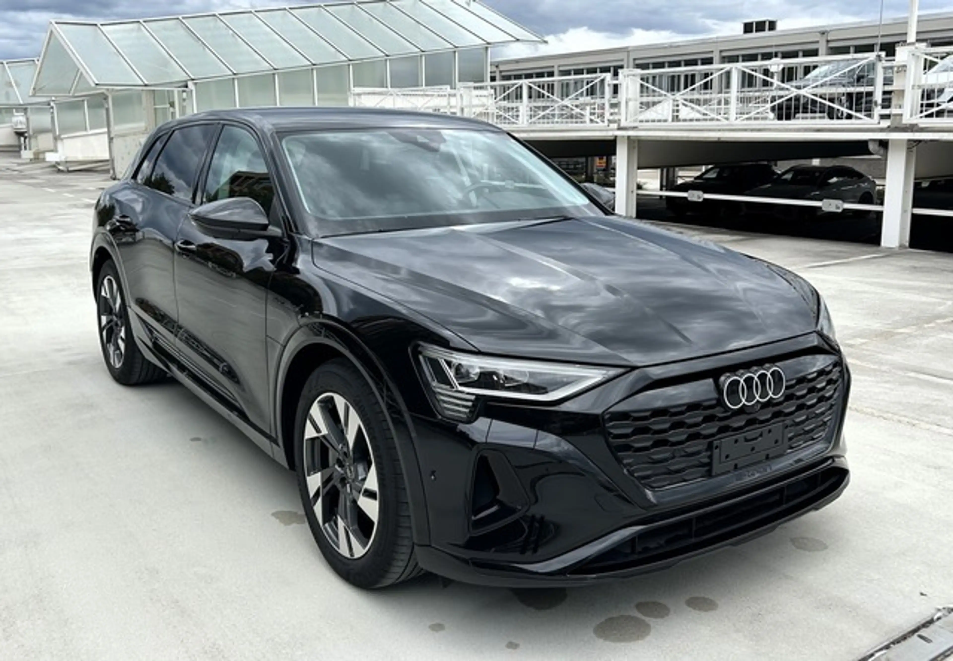 Audi Q8 e-tron 50 quattro advanced — photo 4