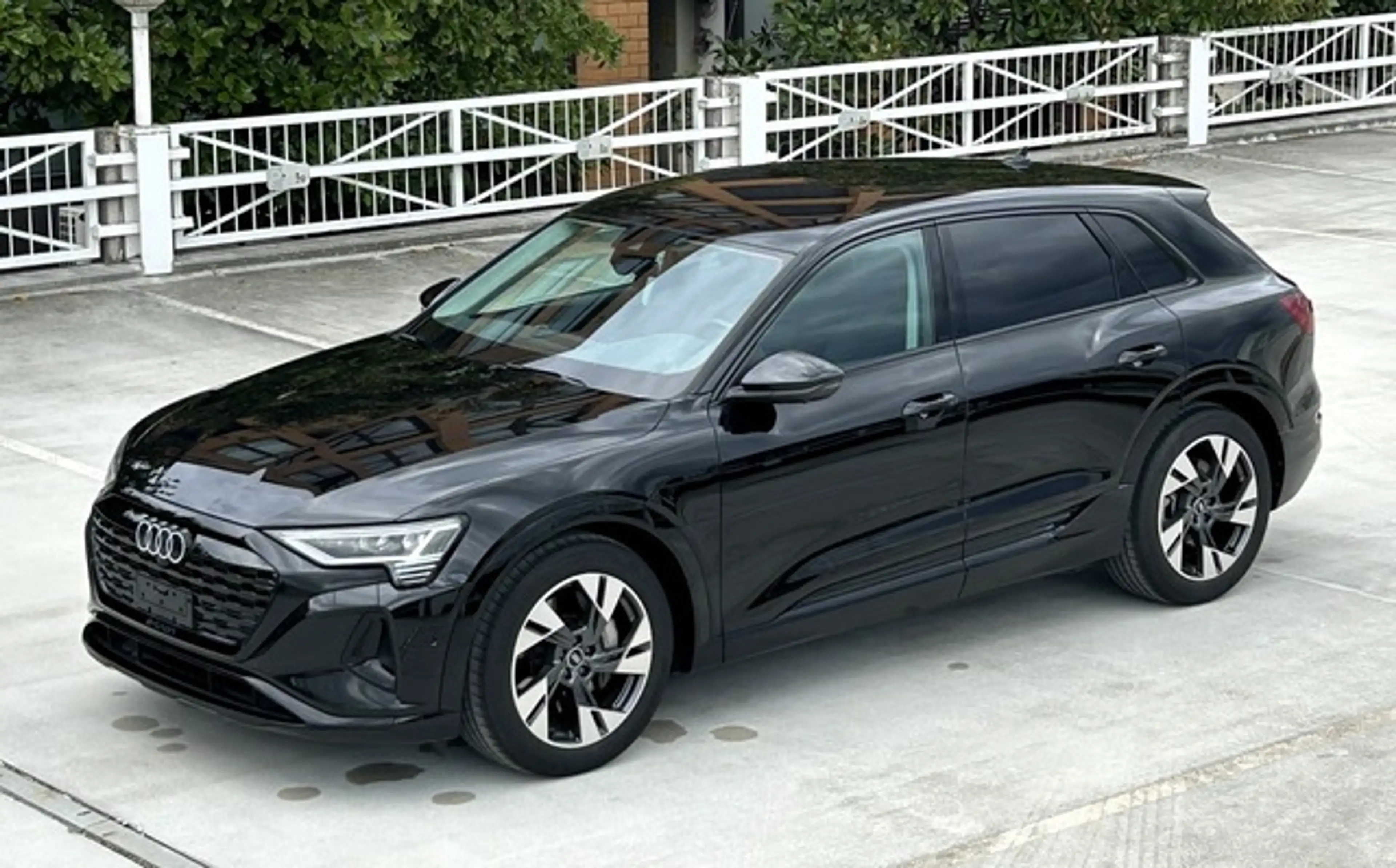 Audi Q8 e-tron 50 quattro advanced — photo 9