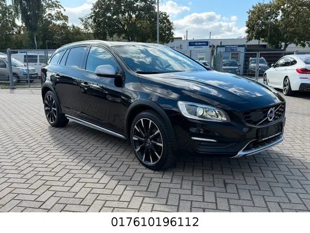 Volvo V60 Cross Country Summum AWD