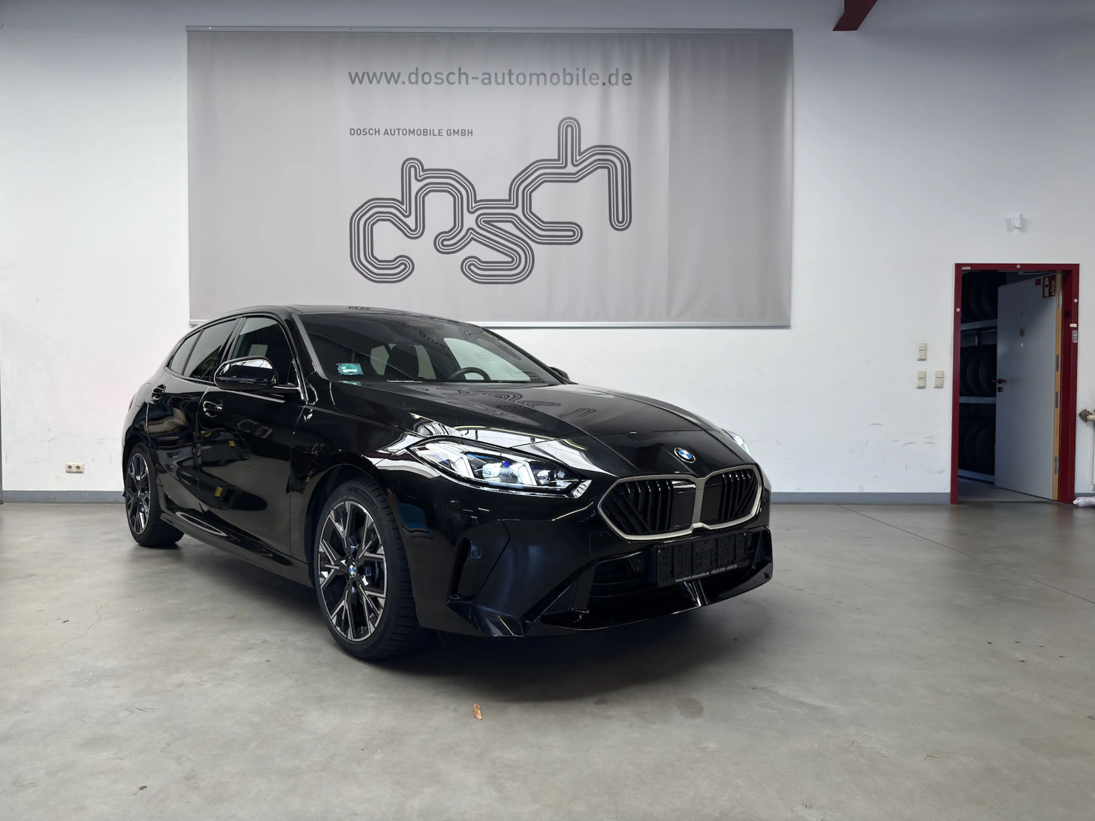 BMW 118 118dA M Sport /NAVI/Premium/LED/PANO/KAMERA