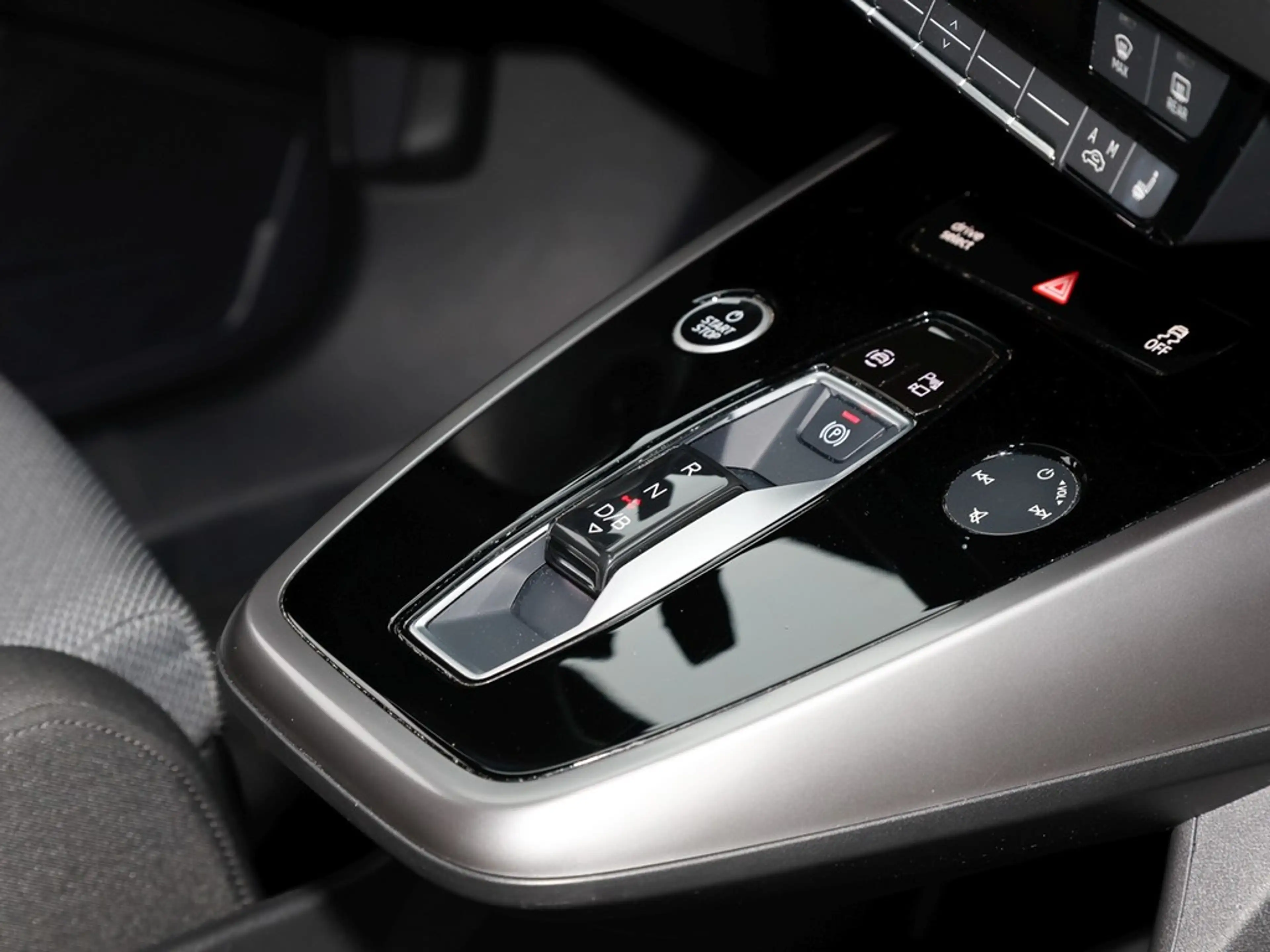 Audi Q4 e-tron 40 Sportback Matrix Kamera Dynamikpaket — photo 15