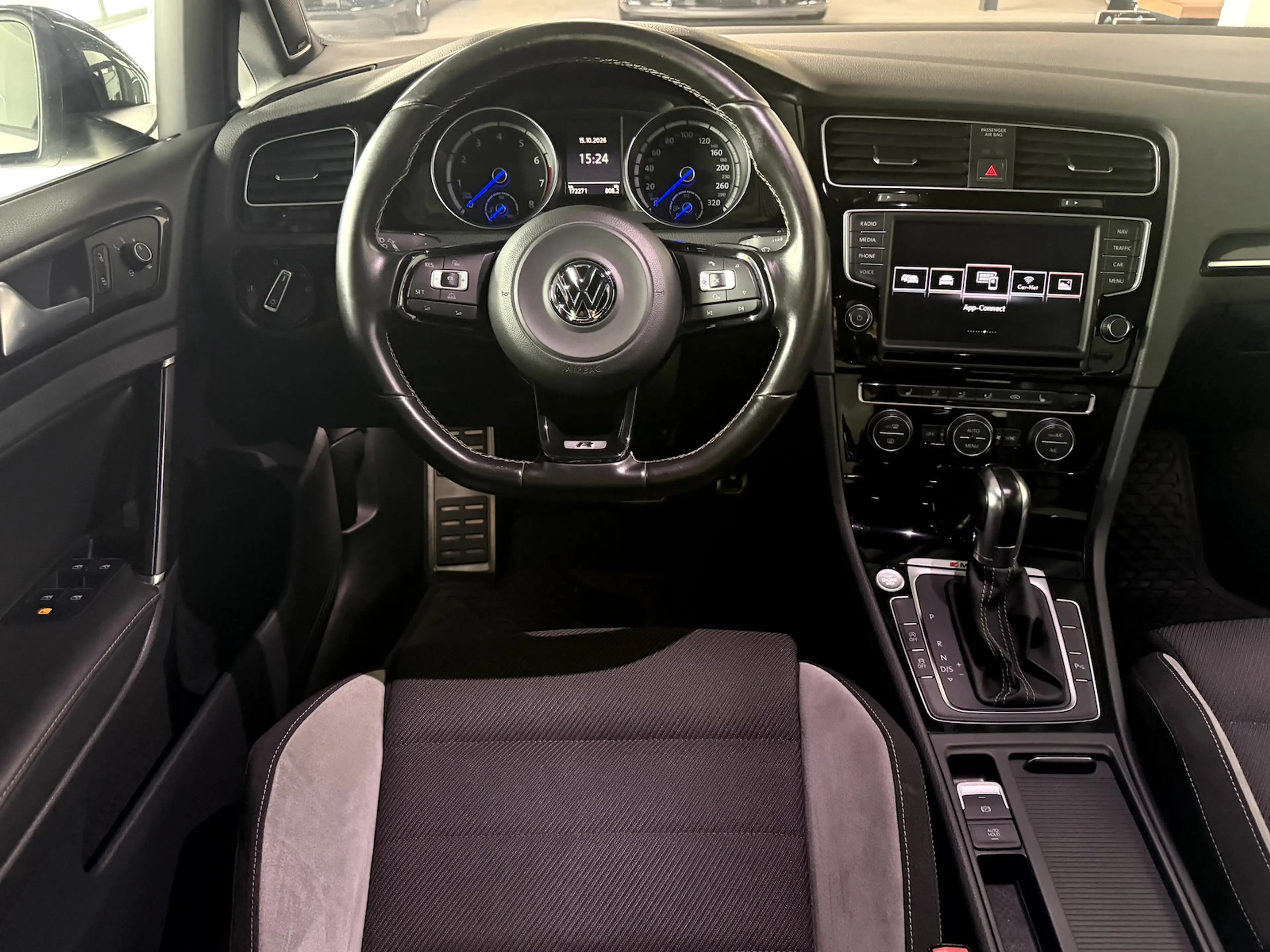 Volkswagen Golf VII Variant R 2.0 TSI 4Motion*ACC*LED*NAVI* — photo 12