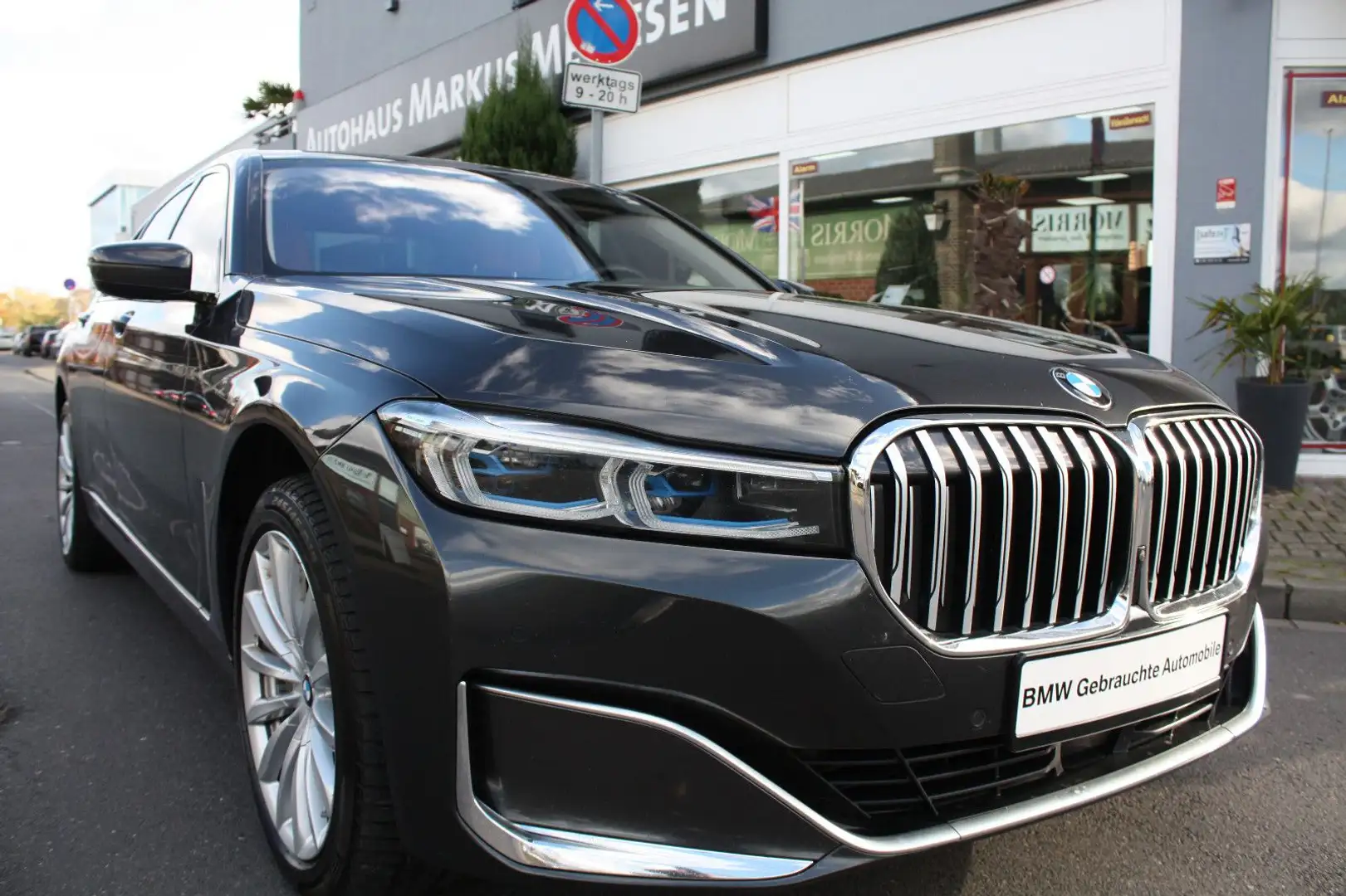BMW 750 Baureihe 7 Lim 750 d xDrive "tolle Optik!" Grau - 2